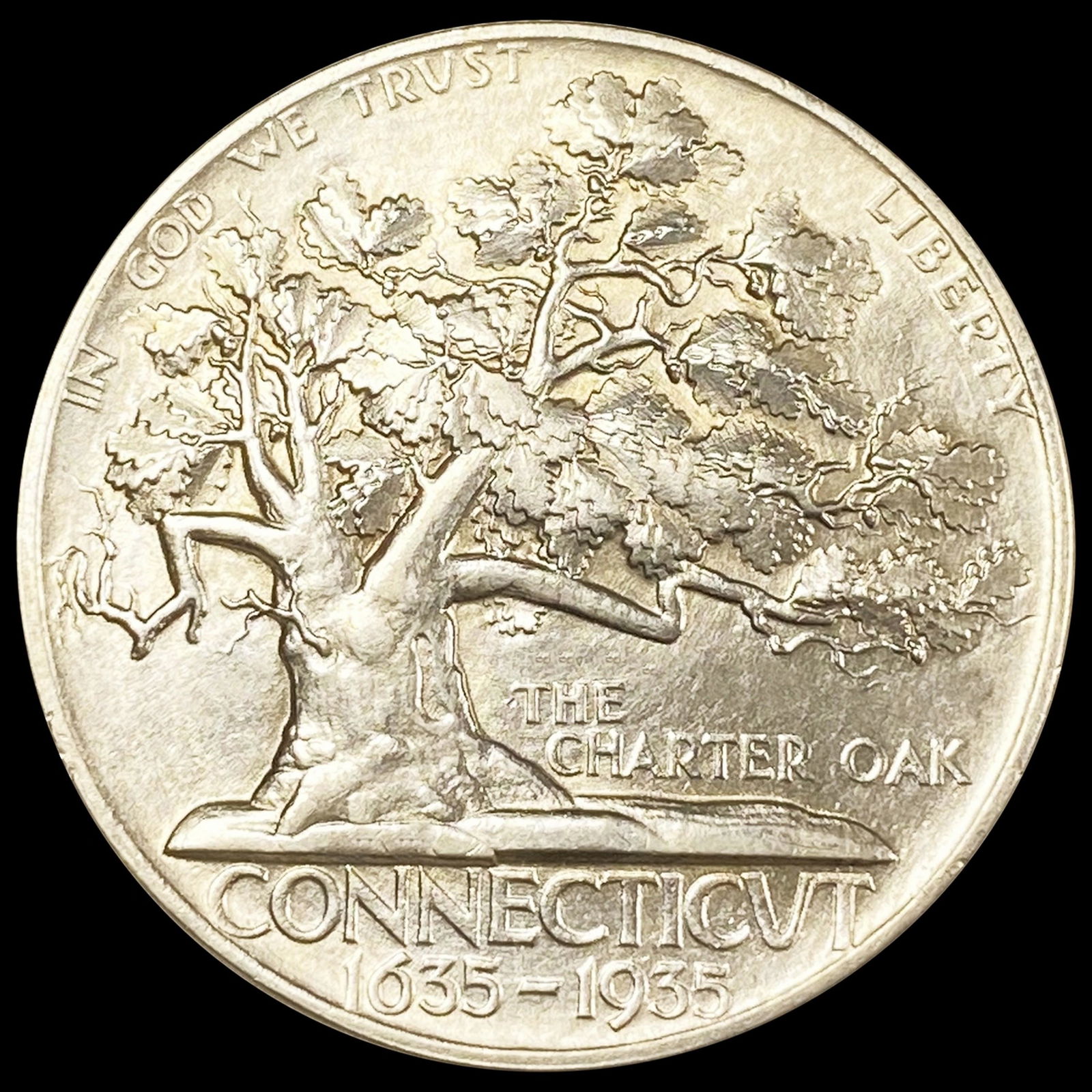 1935 Connecticut Half Dollar UNCIRCULATED (1 of 2)