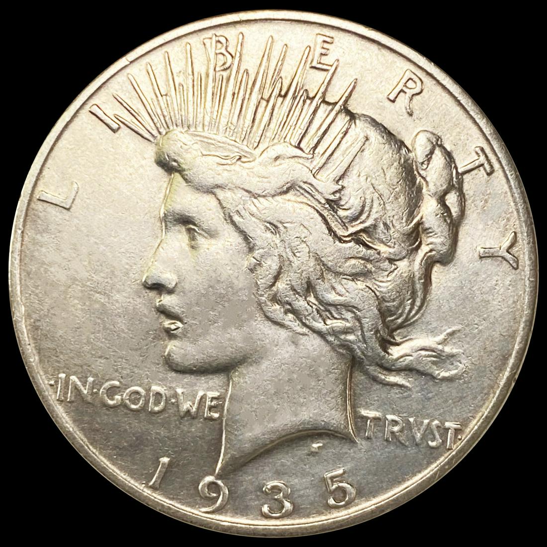 1935-S Silver Peace Dollar NEARLY UNCIRCULATED (1 of 2)