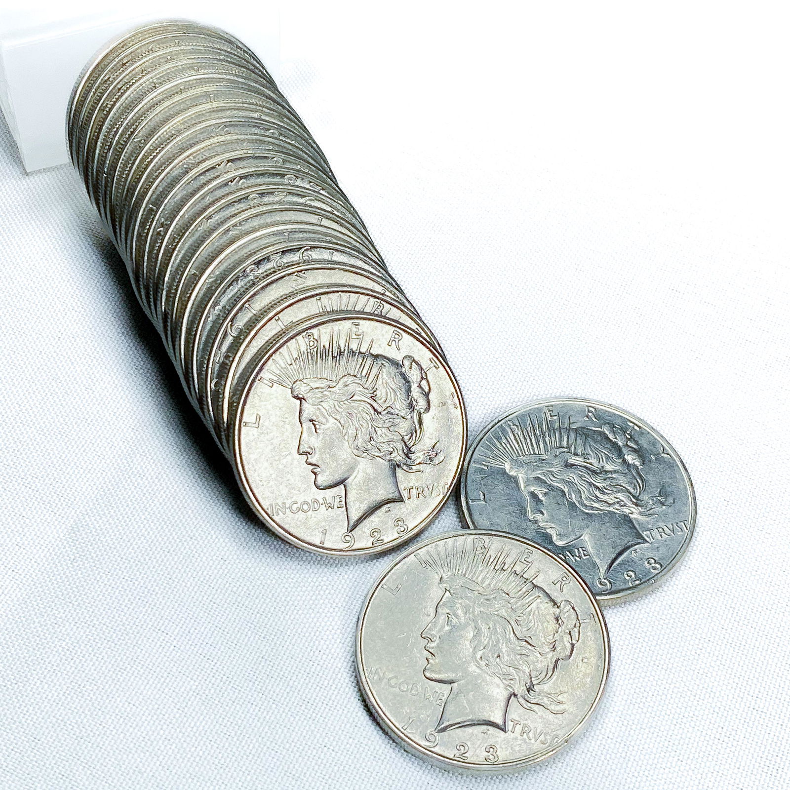 1923-D Peace Dollar Roll BU (1 of 4)