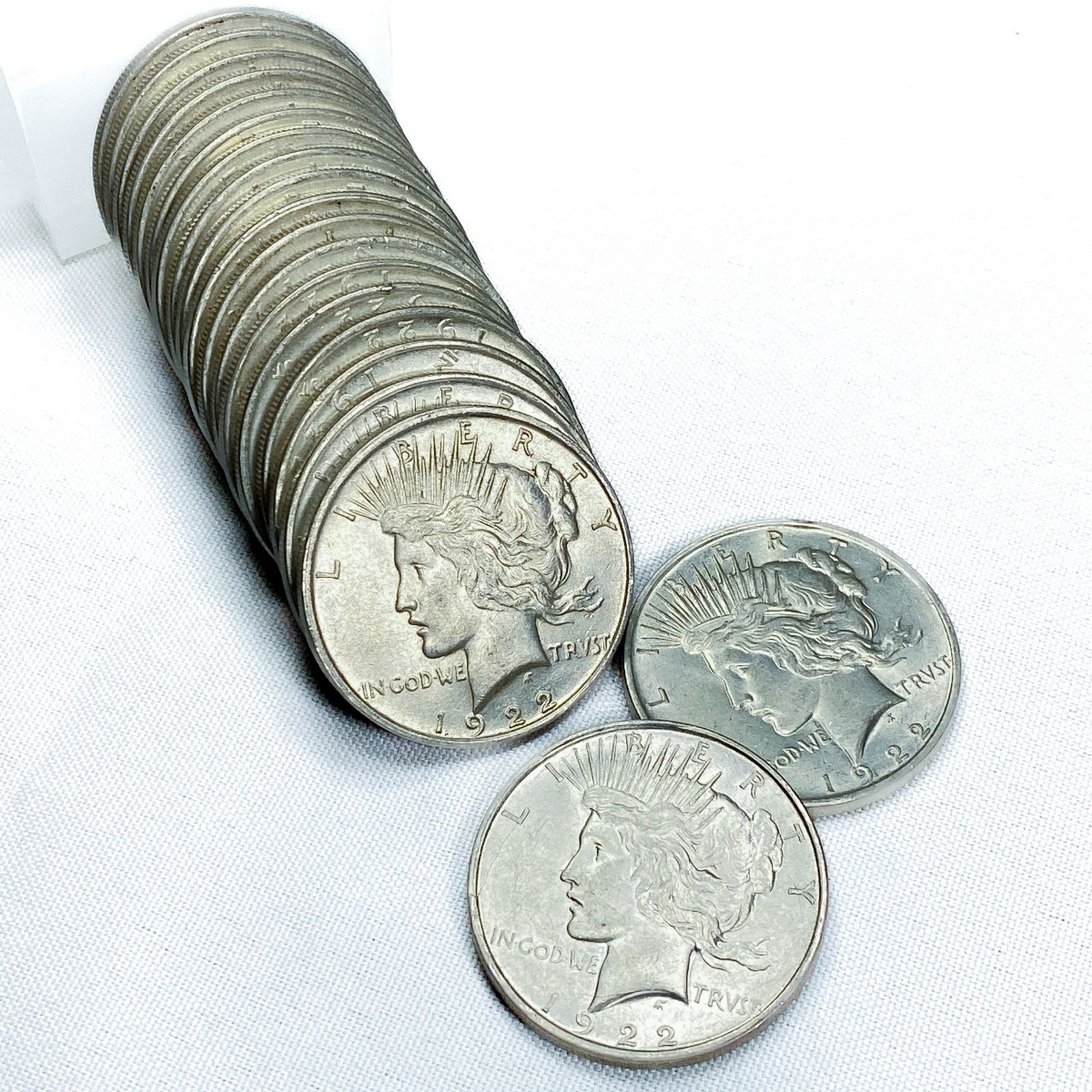 1922-D Peace Dollar Roll BU (1 of 4)