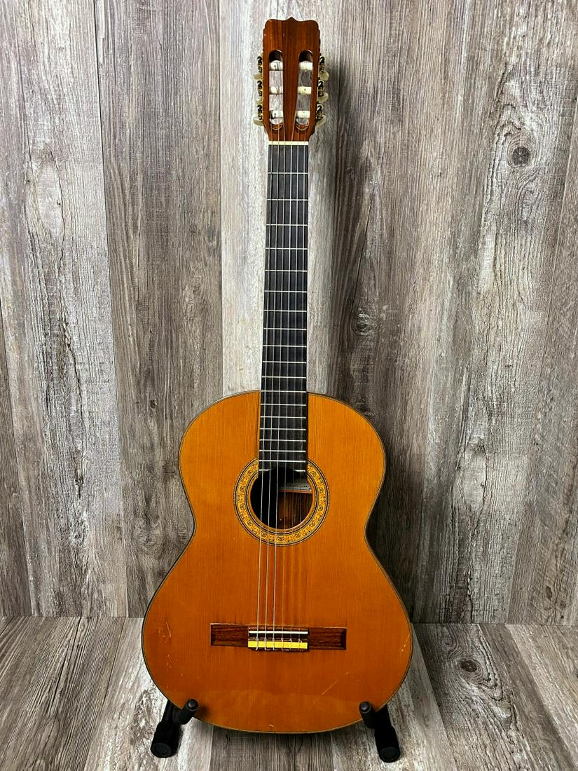 2000 Jose Ramires ACC Guitar w/ Soft Case (1 of 9)