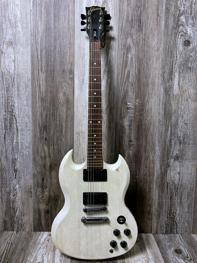 Gibson SGJ Electric Guitar w/ Gibson SC: Gibson SGJ Electric Guitar w/ Gibson SC