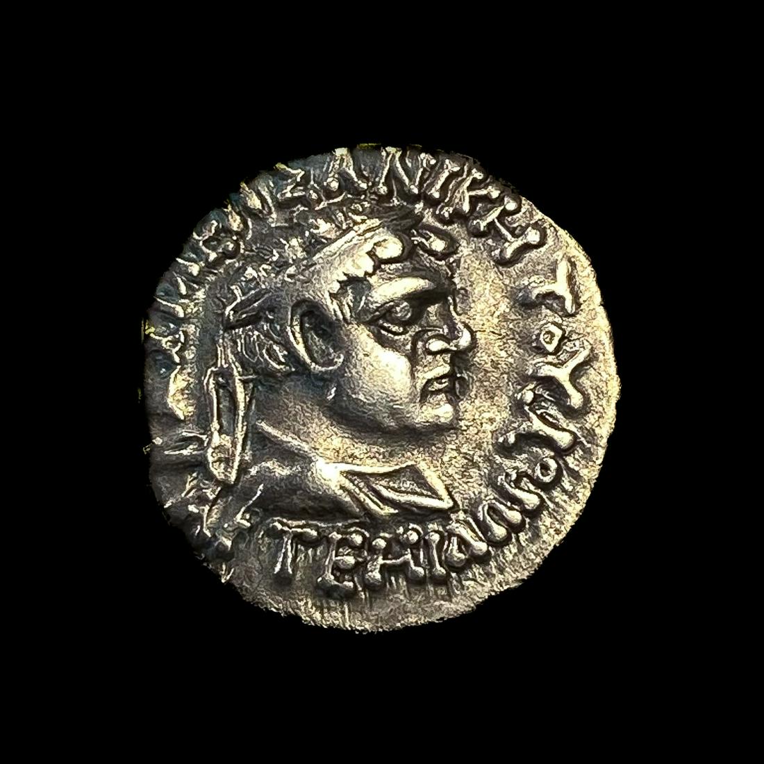 60-40 BC Greek Artemidoros Silver Drachm (1 of 2)