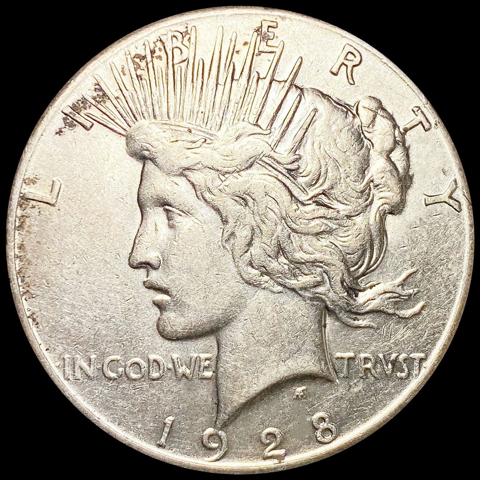 1928 Silver Peace Dollar NEARLY UNCIRCULATED (1 of 2)