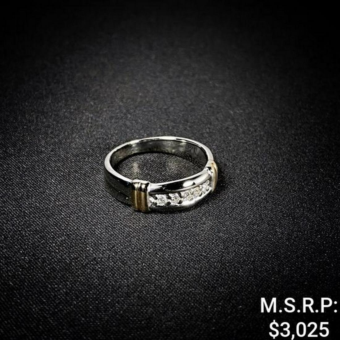 4 DWT 14 KT Wht Gold w/ Diamond Ring Sz:8.5 (1 of 2)