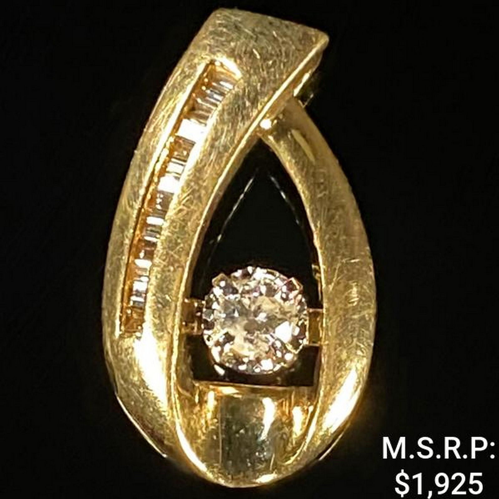 2.1 DWT 14 KT Gold Pendant w/ Diamond Lining (1 of 3)