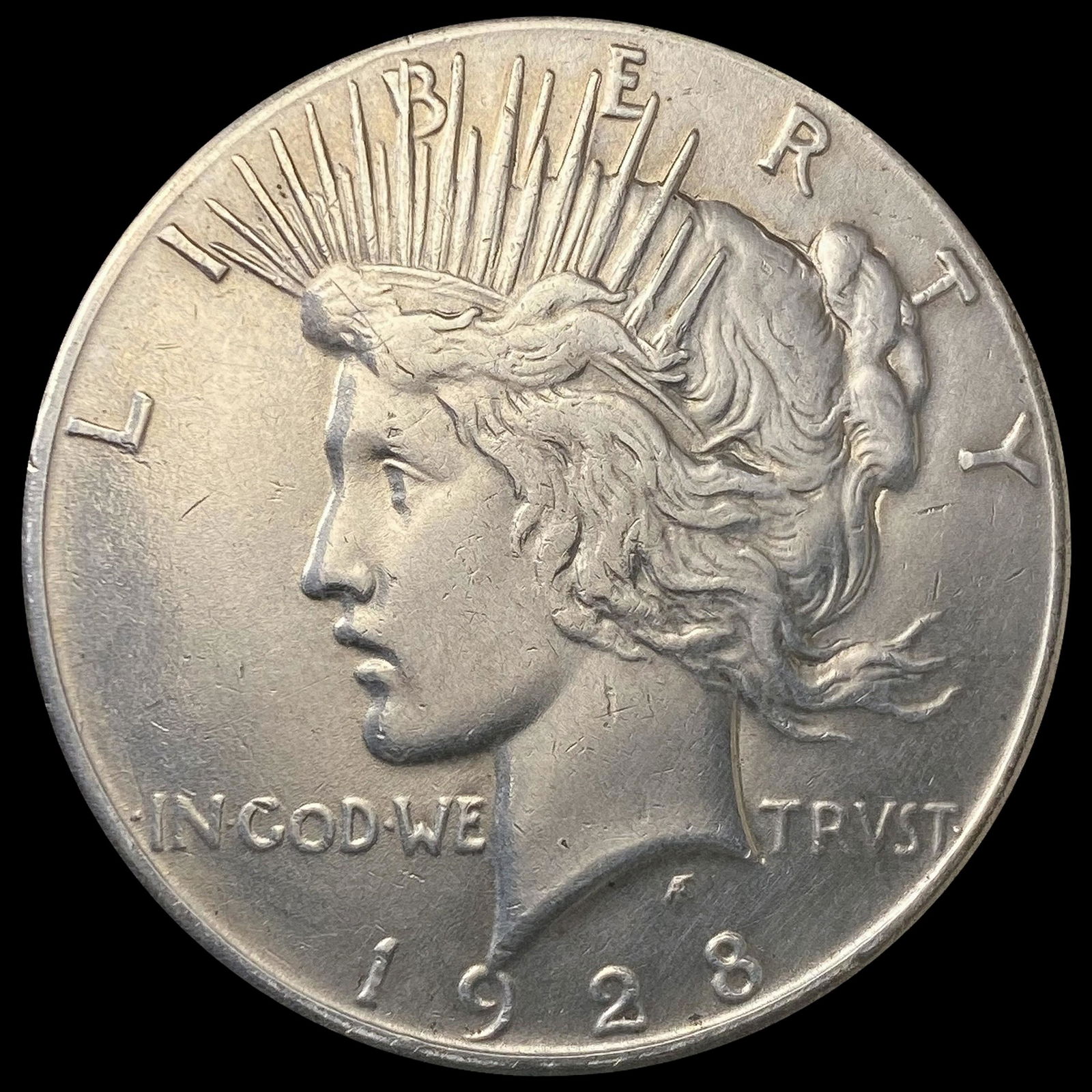 1928 Silver Peace Dollar NEARLY UNCIRCULATED (1 of 2)
