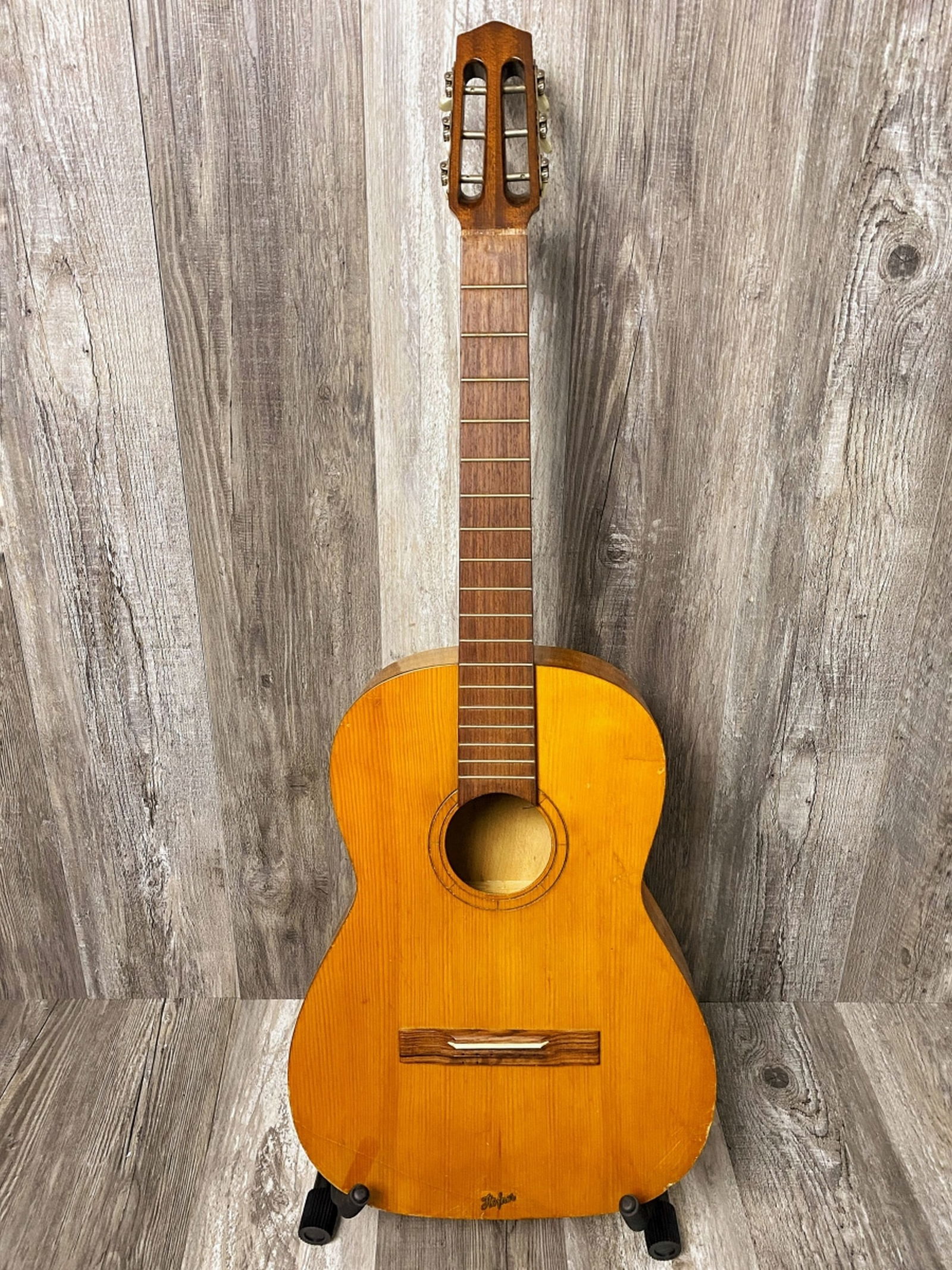 1960's Hofner Classical Guitar - No Strings Boxed (1 of 10)
