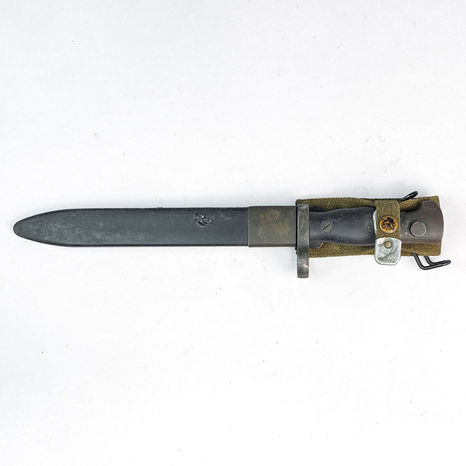 ORIGINAL VINTAGE GUATEMALA TOLEDO MADE BAYONET AND SCABBARD: ORIGINAL VINTAGE GUATEMALA TOLEDO MADE BAYONET AND SCABBARD
