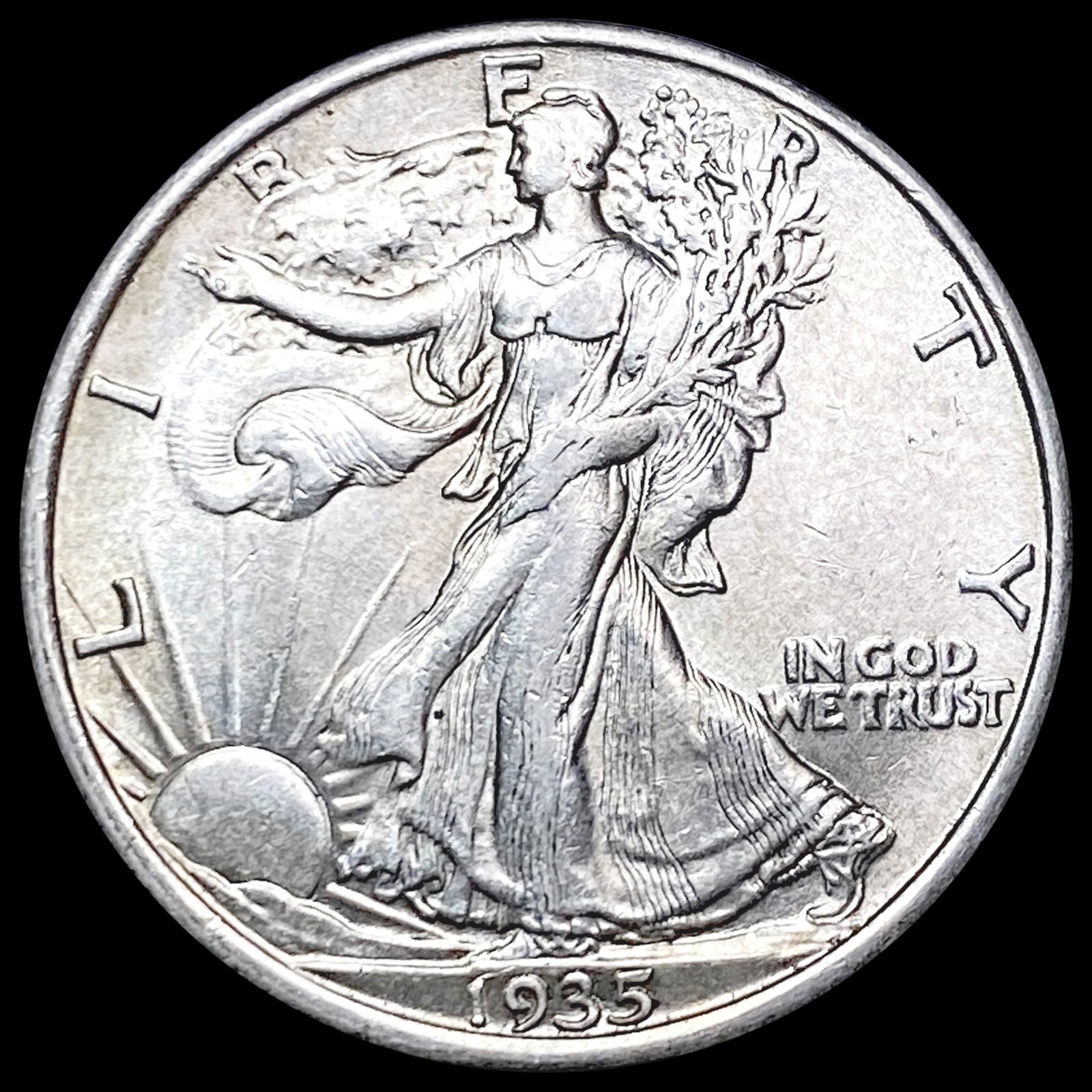 1935 Walking Liberty Half Dollar UNCIRCULATED (1 of 2)