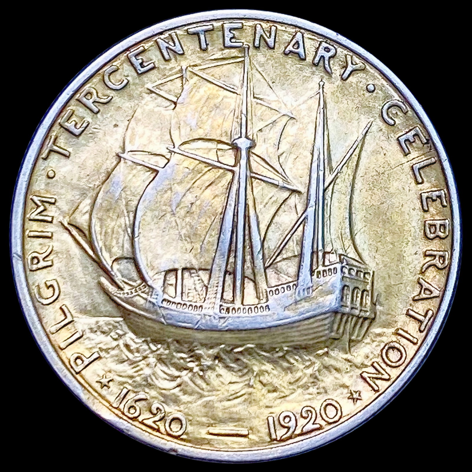 1920 Pilgrim Half Dollar CLOSELY UNCIRCULATED (1 of 2)