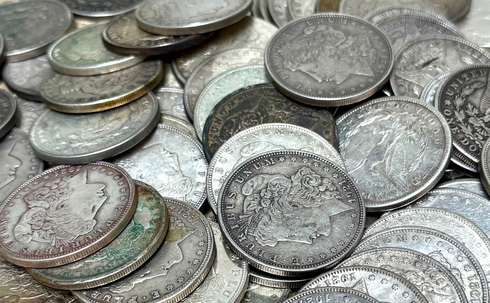 [20] 1921 Morgan Silver Dollar  Roll Nice CIRC (1 of 1)