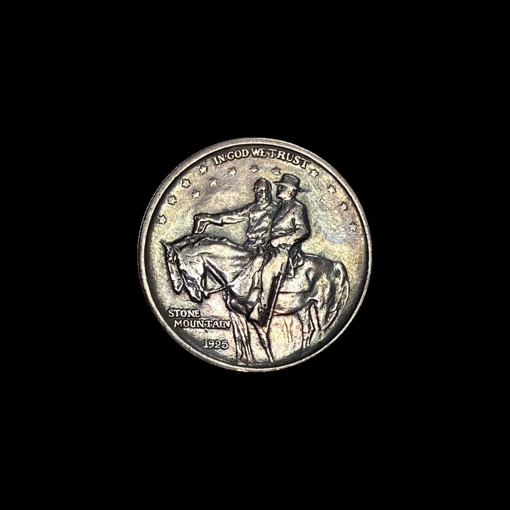 1925 Silver Stone Mountain Half Dollar CLOSELY UNCIRCULATED (1 of 2)