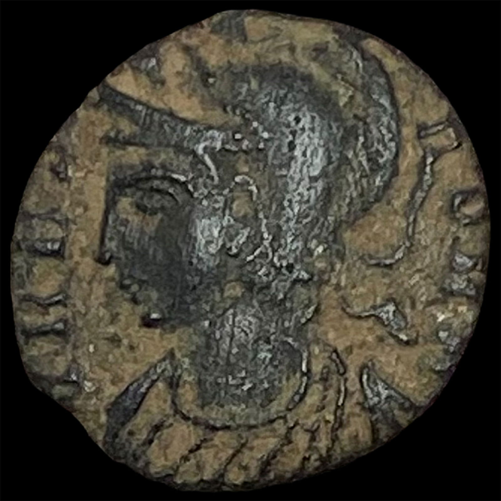 330 AD Roman Constantine I Follis NEARLY UNCIRCULATED (1 of 2)