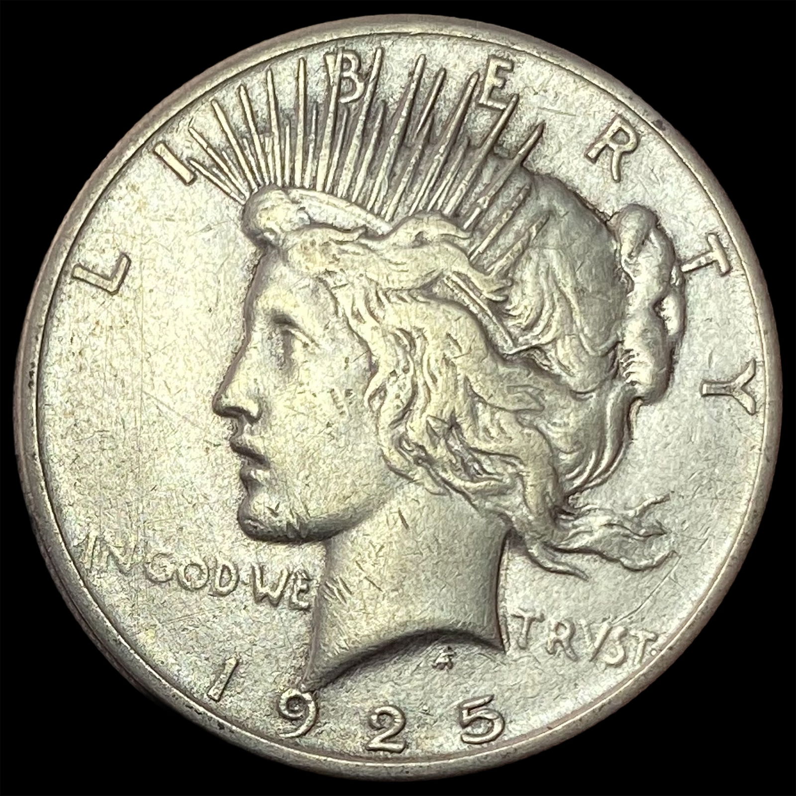 1925 Peace Silver Dollar LIGHTLY CIRCULATED (1 of 2)