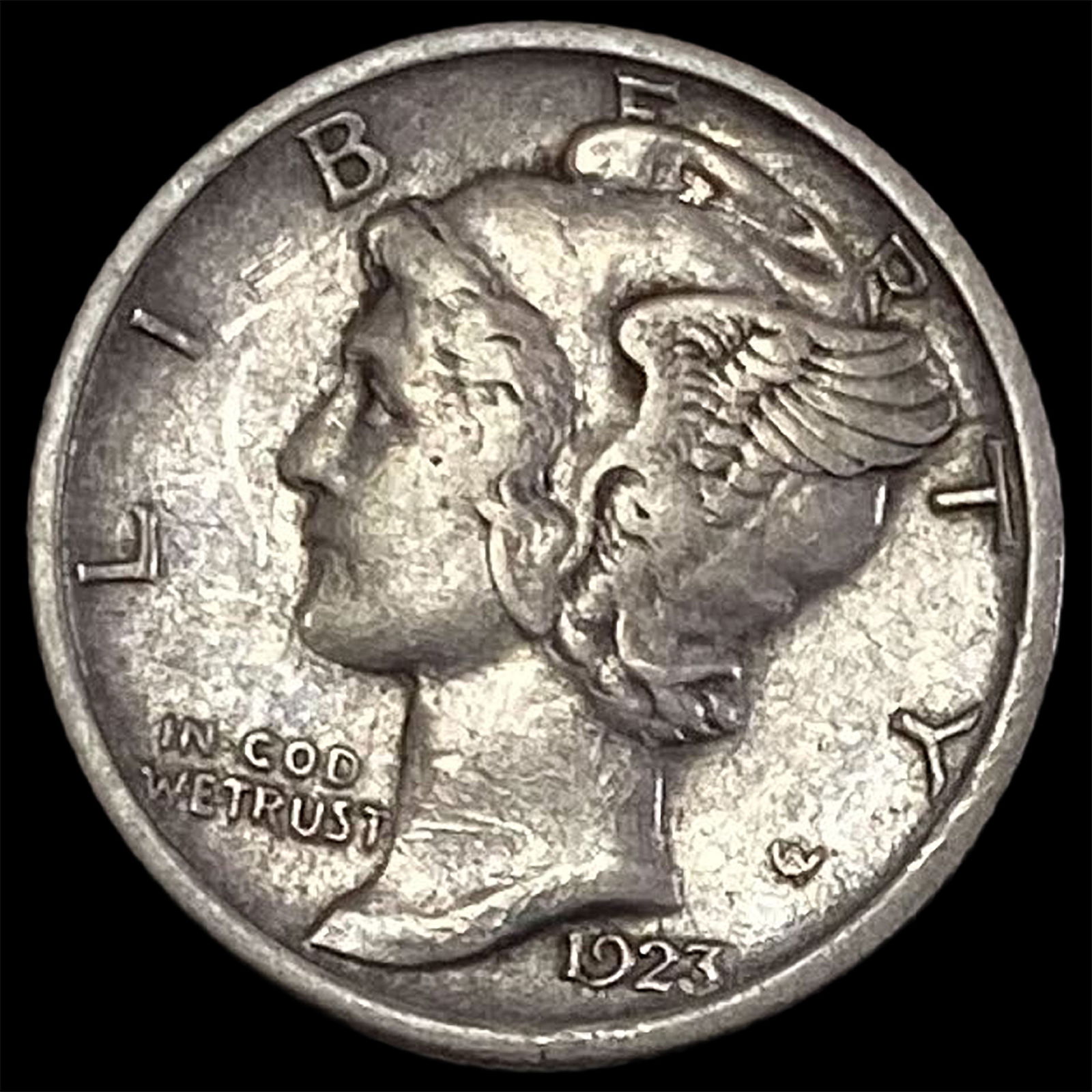 1923-S Silver Mercury Dime NEARLY UNCIRCULATED (1 of 2)
