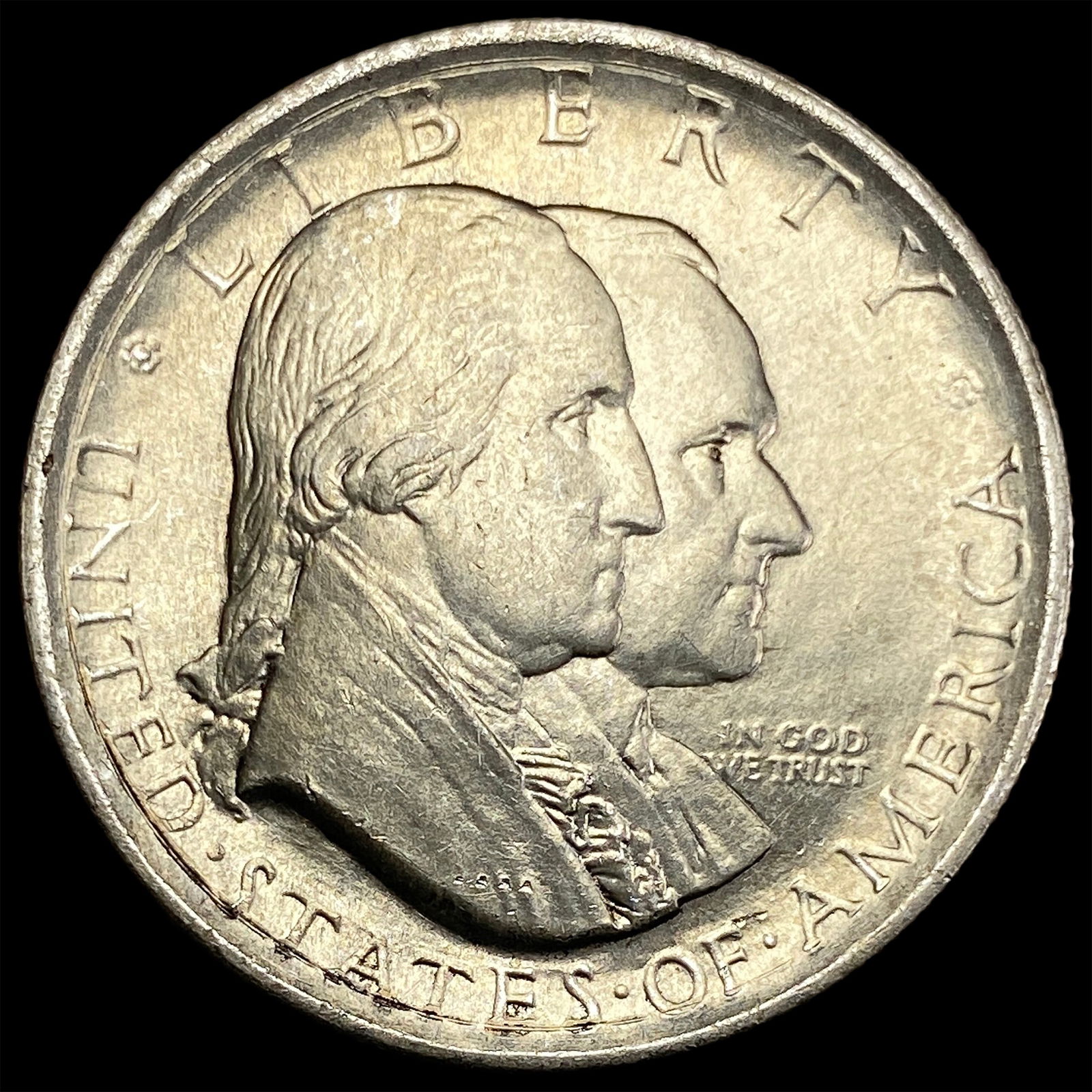 1926 Silver Sesquicentennial Half Dollar UNCIRCULATED (1 of 2)
