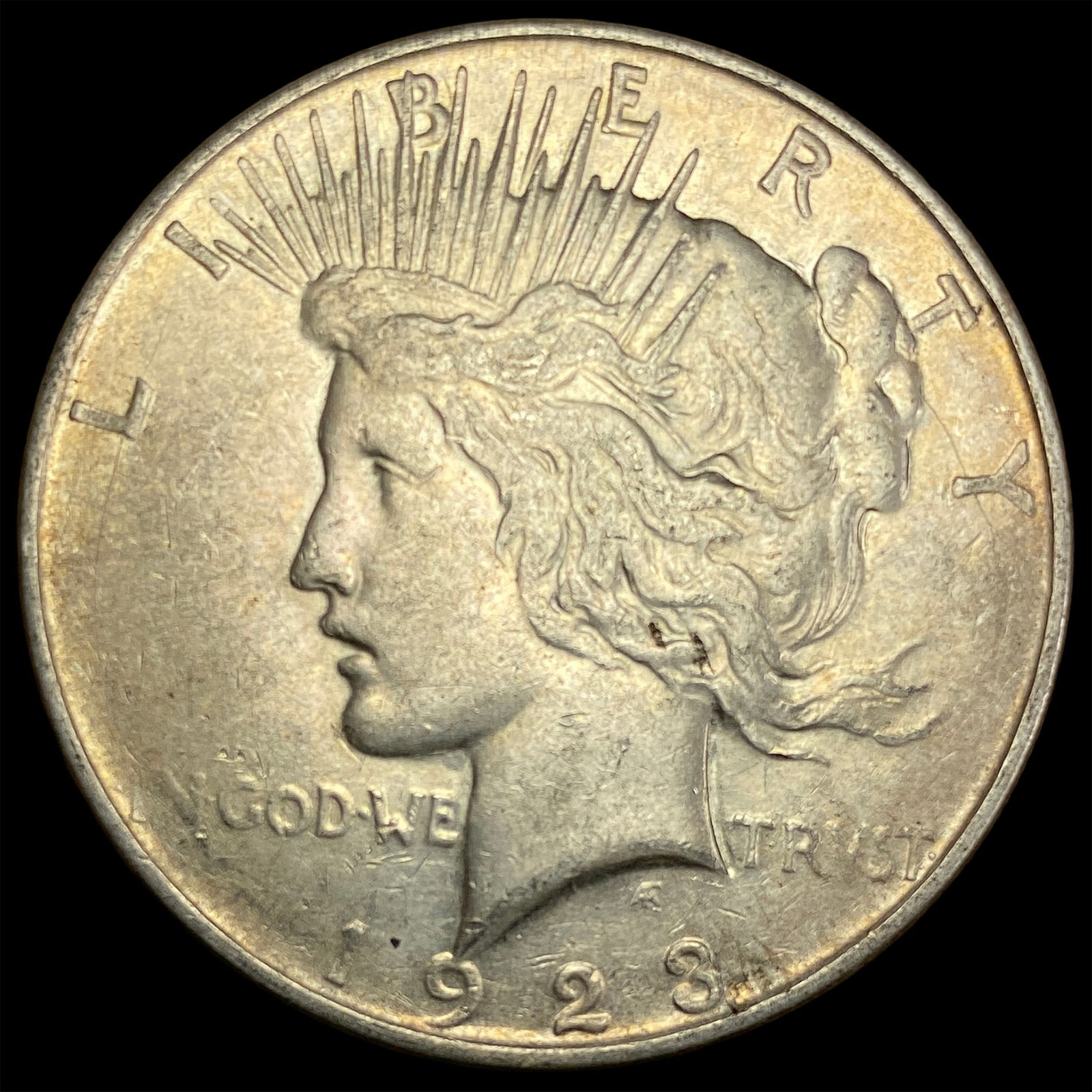 1923-D Silver Peace Dollar CLOSE UNC (1 of 2)