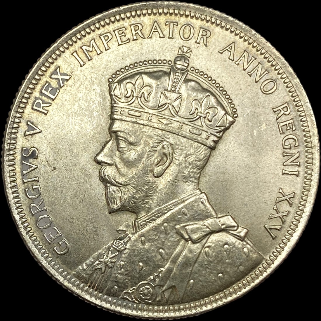 1935 Canada Silver Dollar UNCIRCULATED (1 of 2)