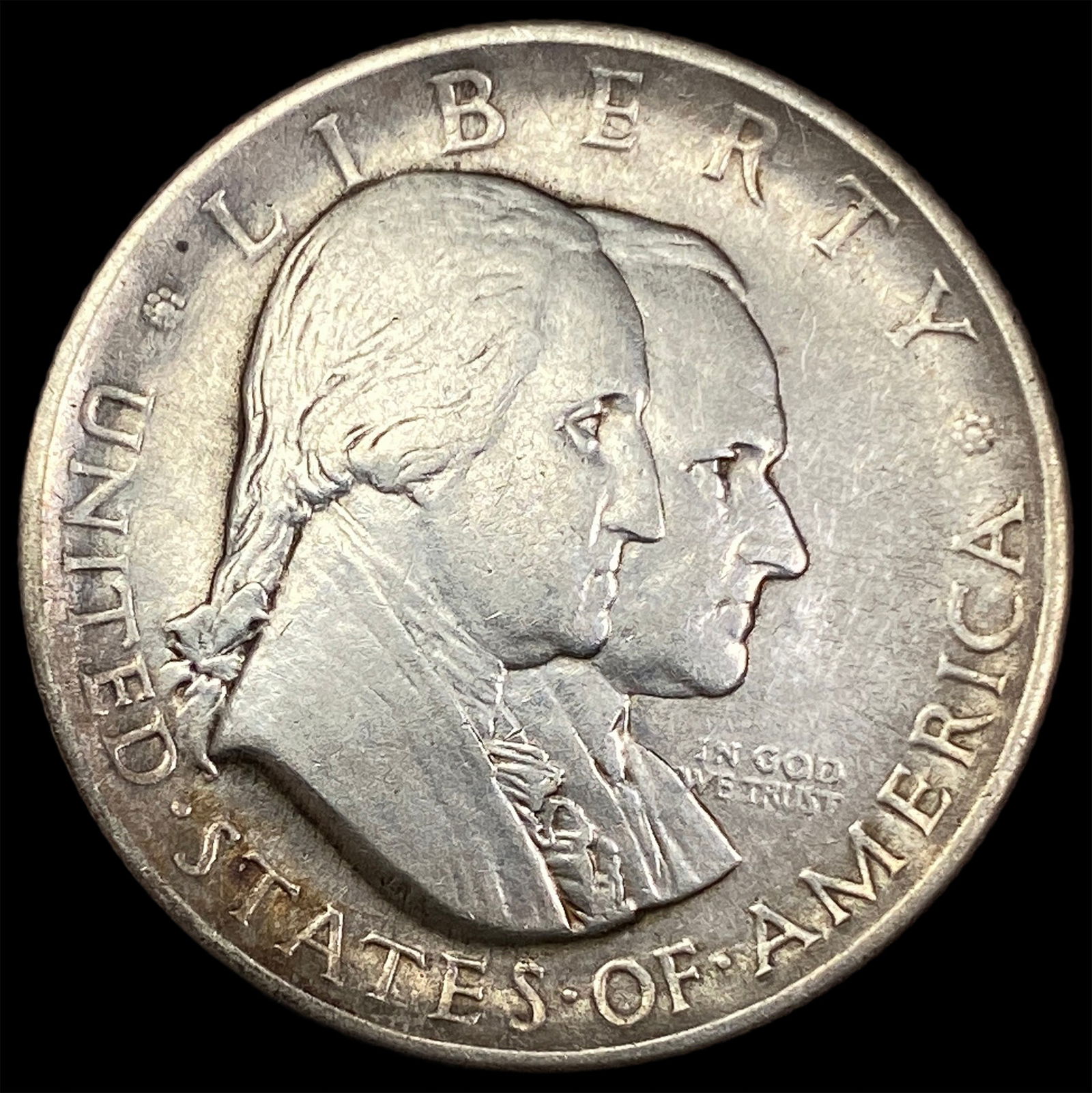 1926 Silver Sesquicentennial Half Dollar NEARLY UNCIRCULATED (1 of 2)