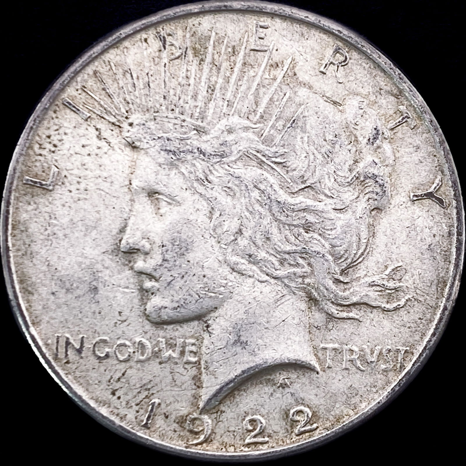 1922 Peace Silver Dollar CLOSELY UNCIRCULATED (1 of 2)