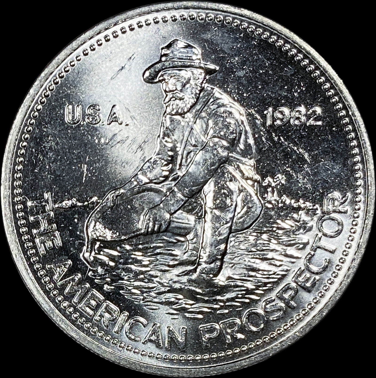 1982 Engelhard 1oz Silver Round UNCIRCULATED (1 of 2)