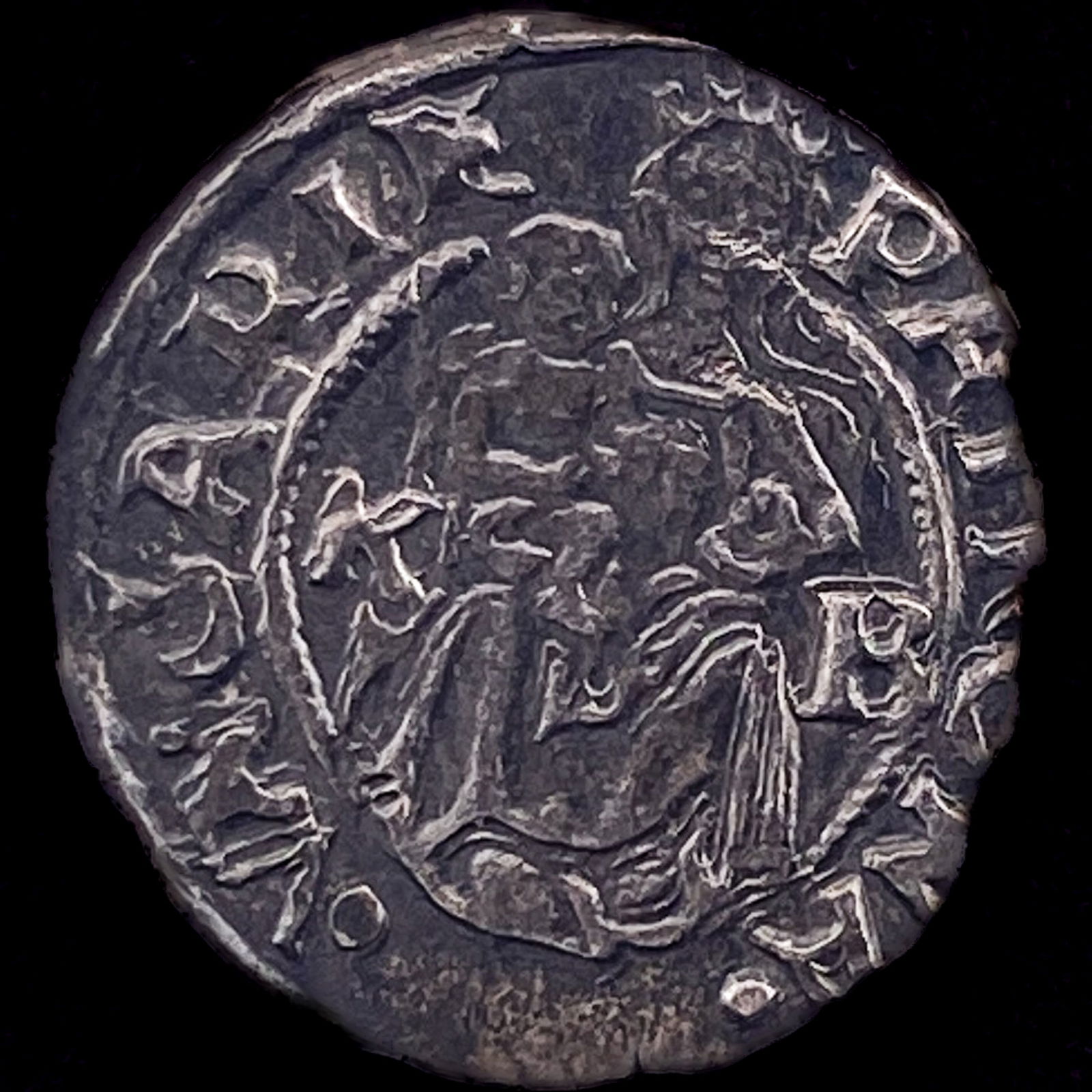 1540-1590 Hungary Madonna&Child Silver Denar CLOSELY UNCIRCULATED (1 of 2)