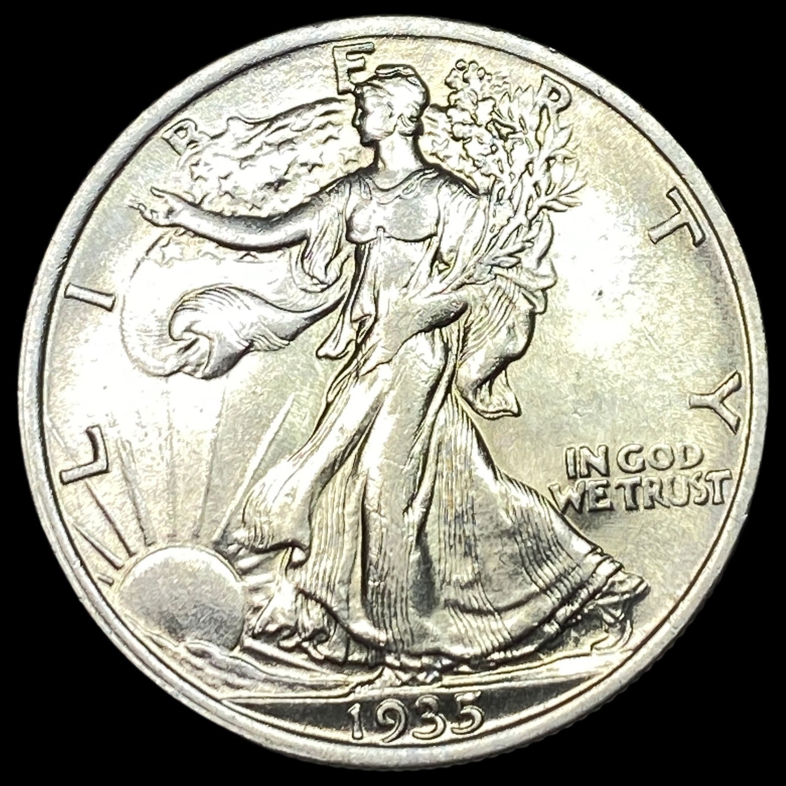 1935 Walking Liberty Half Dollar UNCIRCULATED (1 of 2)