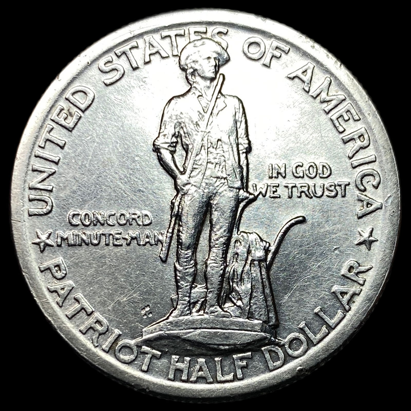 1925 Lexington-Concord Half Dollar UNCIRCULATED (1 of 2)