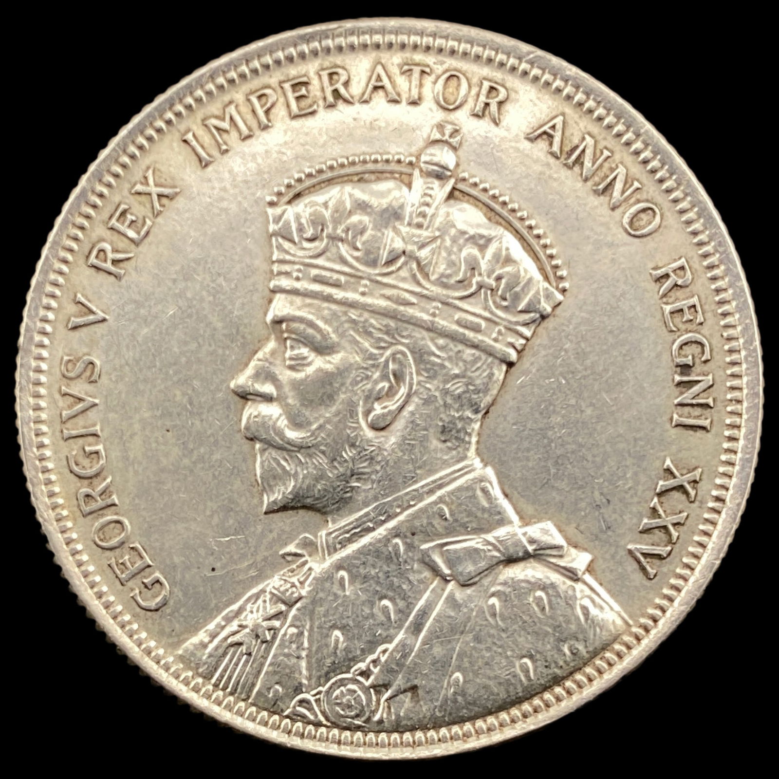 1935 Canada Silver Dollar CLOSELY UNCIRCULATED (1 of 2)