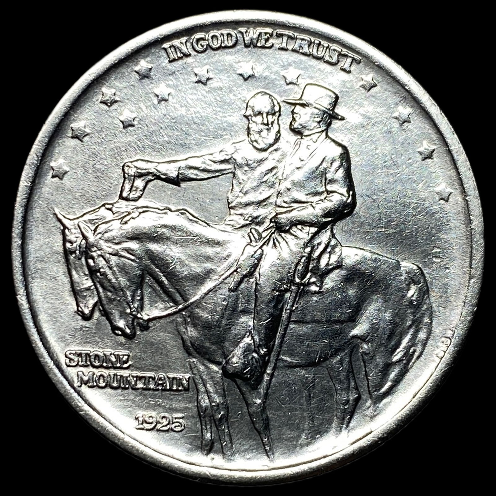 1925 Stone Mountain Half Dollar CLOSELY UNCIRCULATED (1 of 2)