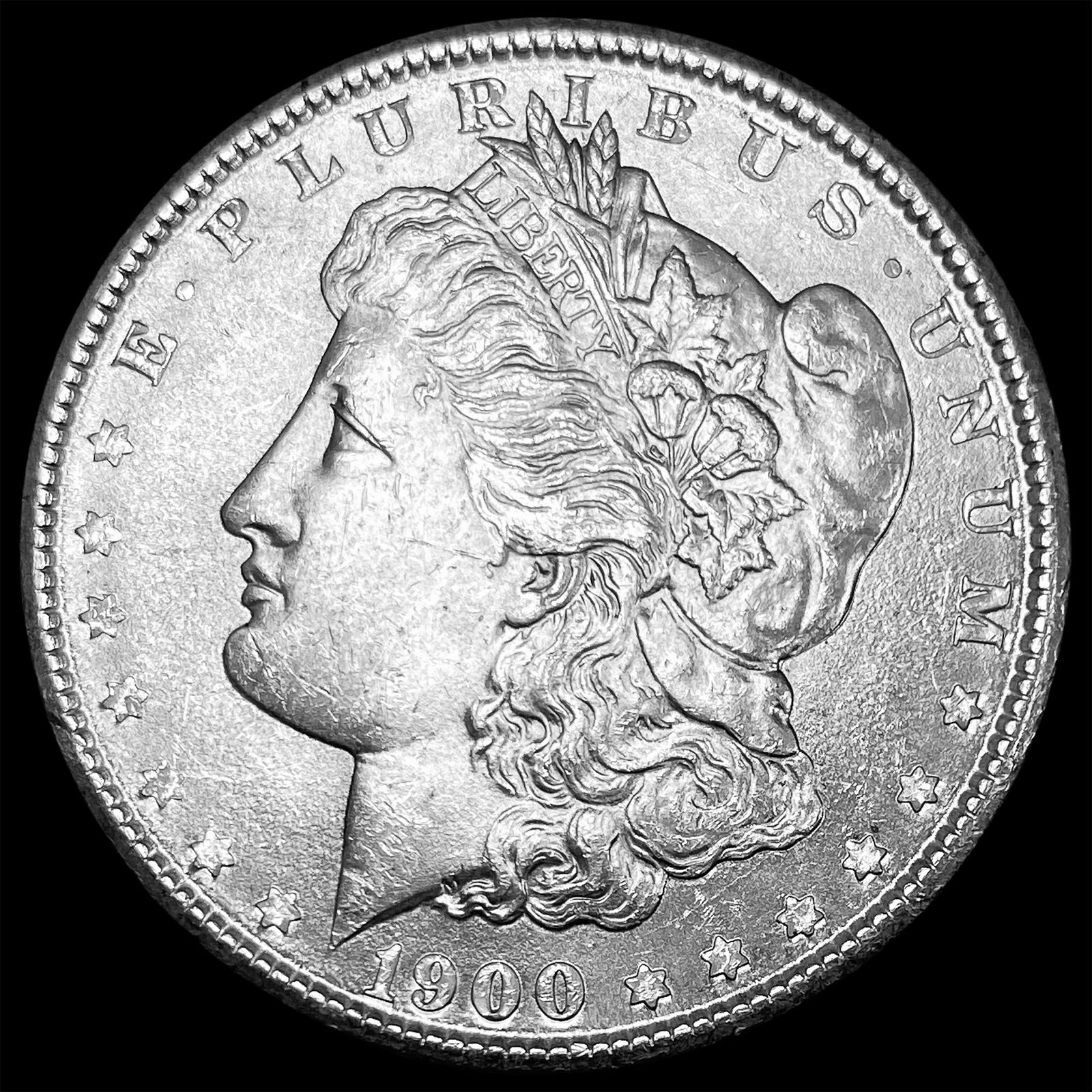 1900 Morgan Silver Dollar UNCIRCULATED (1 of 2)