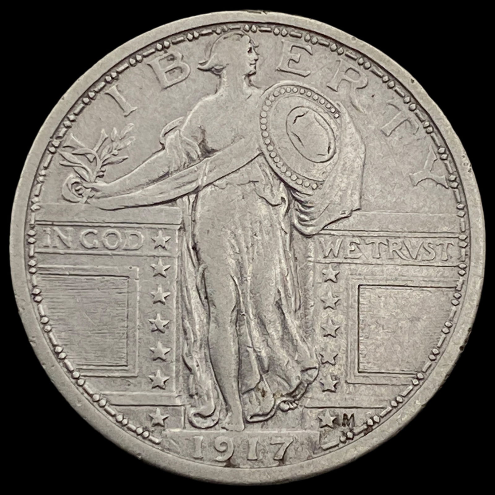 1917 Type 1 Standing Liberty Quarter NEARLY  UNCIRCULATED (1 of 2)