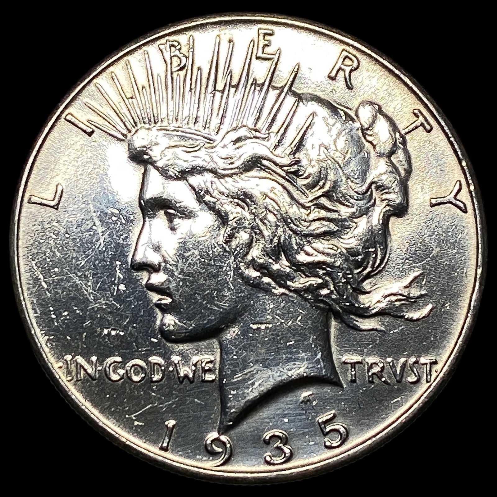 1935 Silver Peace Dollar CLOSELY UNCIRCULATED (1 of 2)