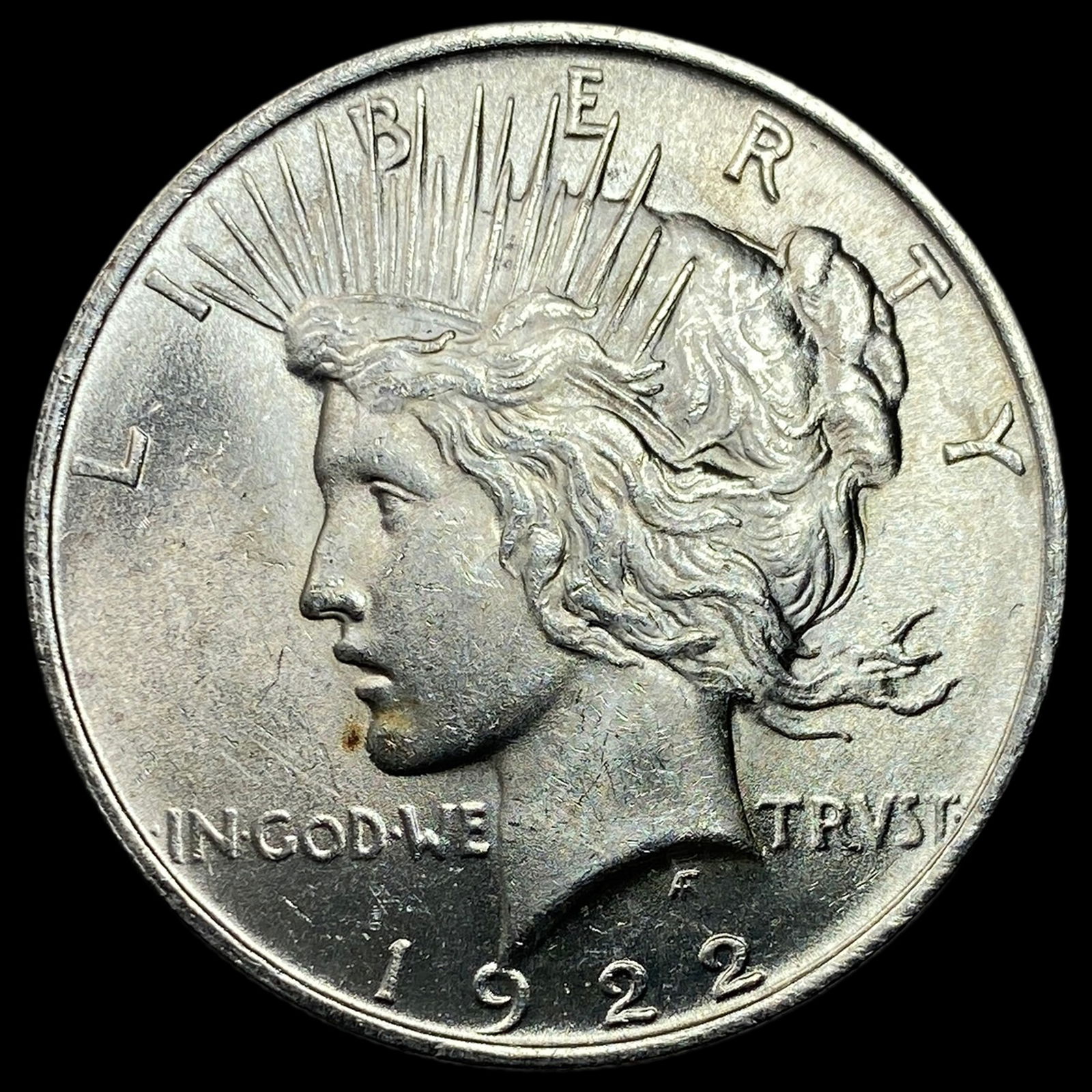 1922 Silver Peace Dollar UNCIRCULATED (1 of 2)