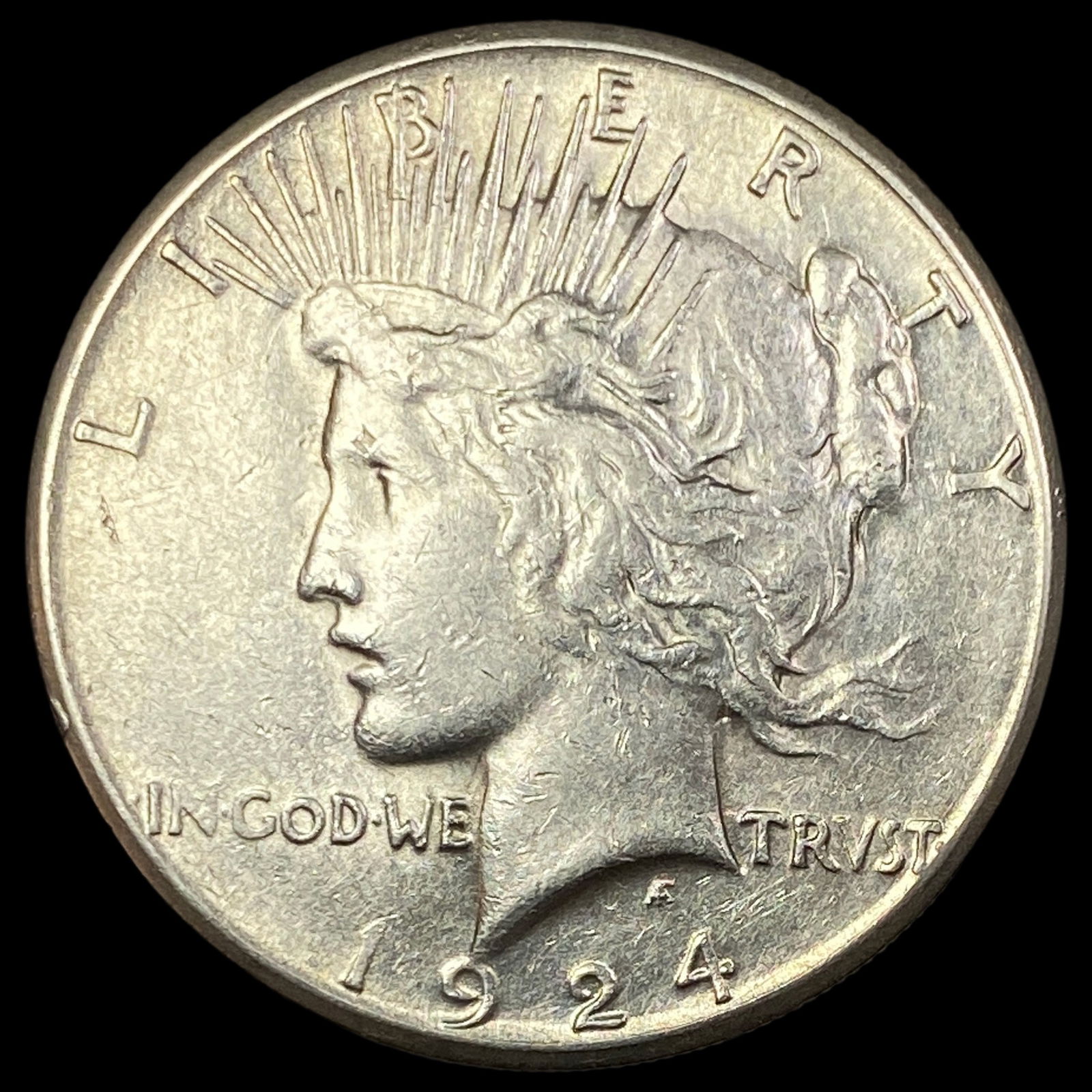 1924-S Silver Peace Dollar CLOSELY UNCIRCULATED (1 of 2)