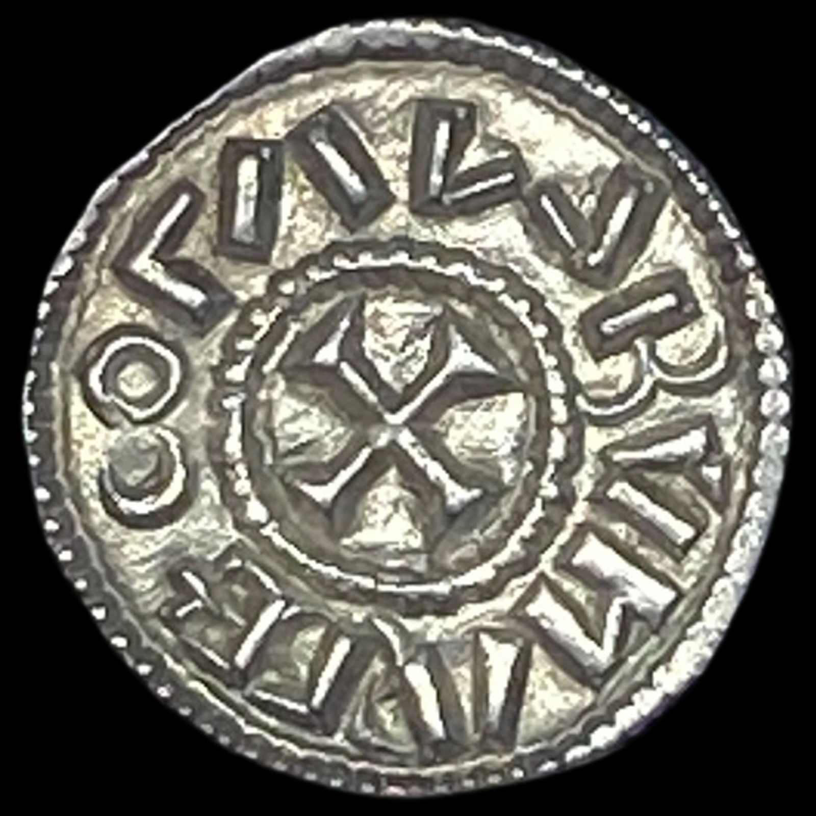 Hungary 1095-1114 Silver Denar UNCIRCULATED (1 of 2)