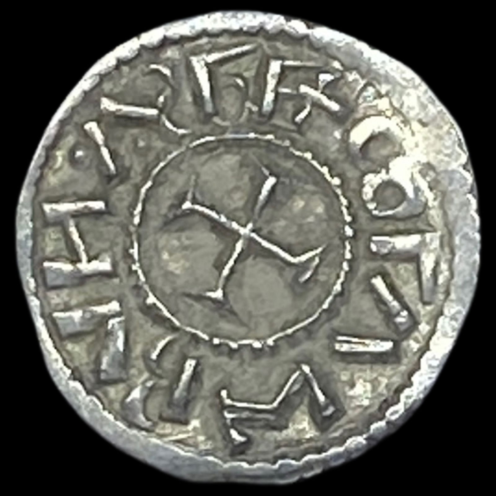 Hungary 1095-1114 Silver Denar UNCIRCULATED (1 of 2)