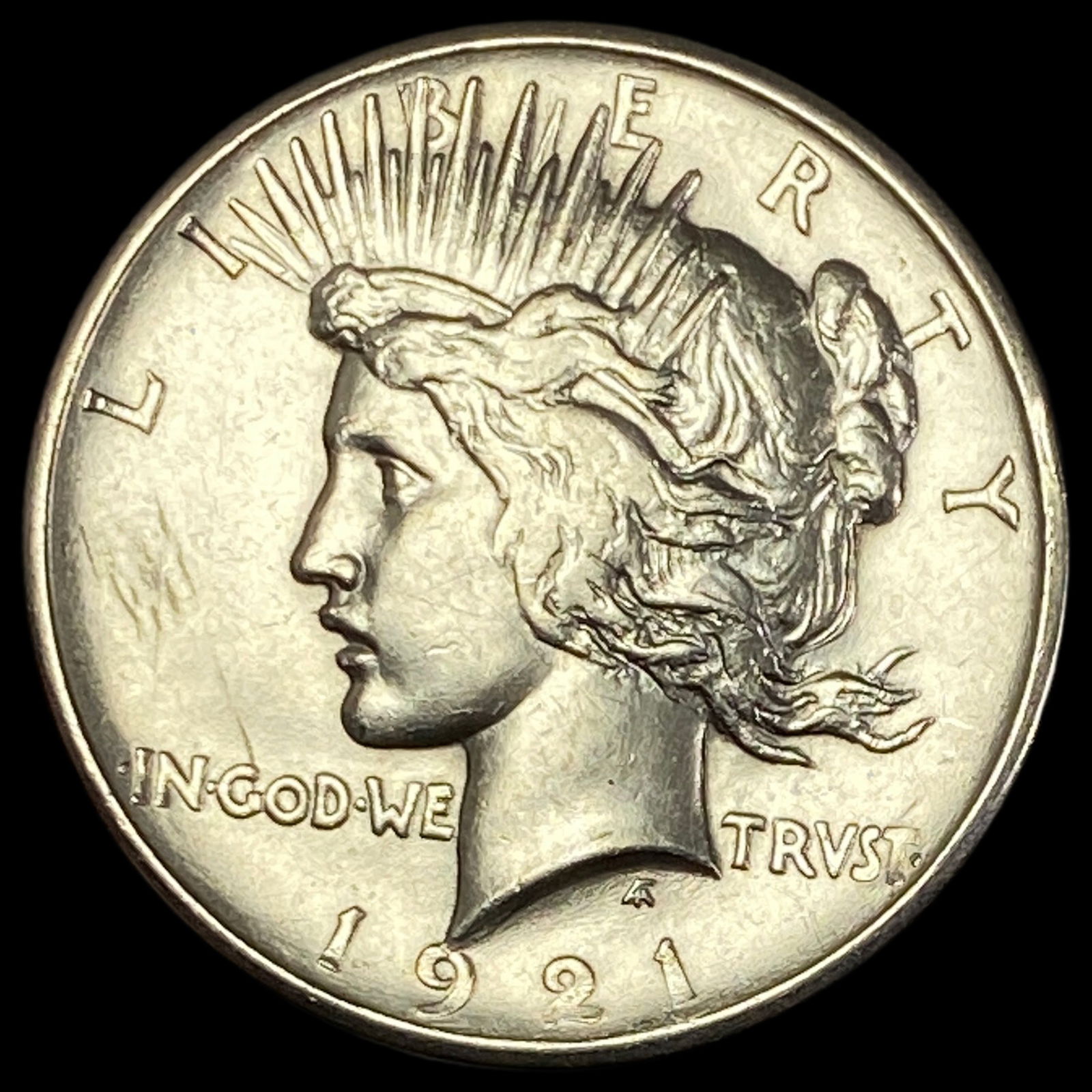 1921 Silver Peace Dollar CLOSELY UNCIRCULATED (1 of 2)