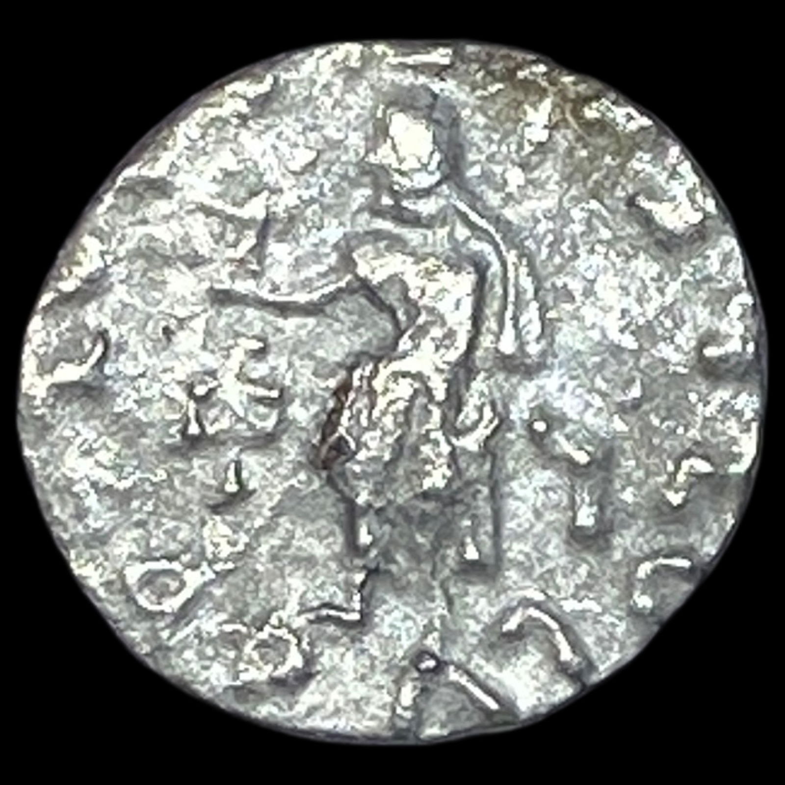 Indo-Scythian 59-12 BC Silver drachm NEARLY UNCIRCULATED (1 of 2)