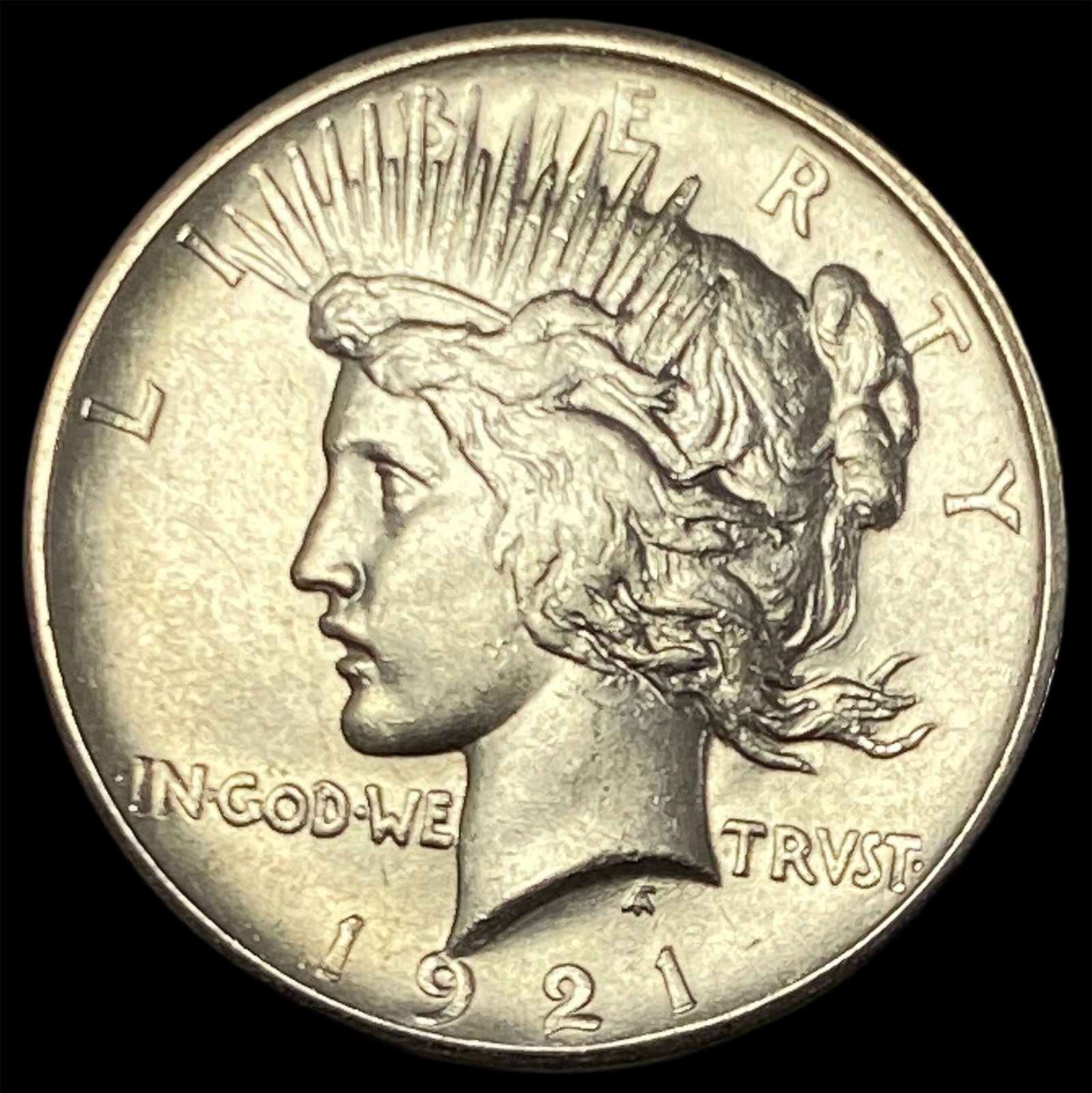 1921 Silver Peace Dollar CLOSELY UNCIRCULATED (1 of 2)