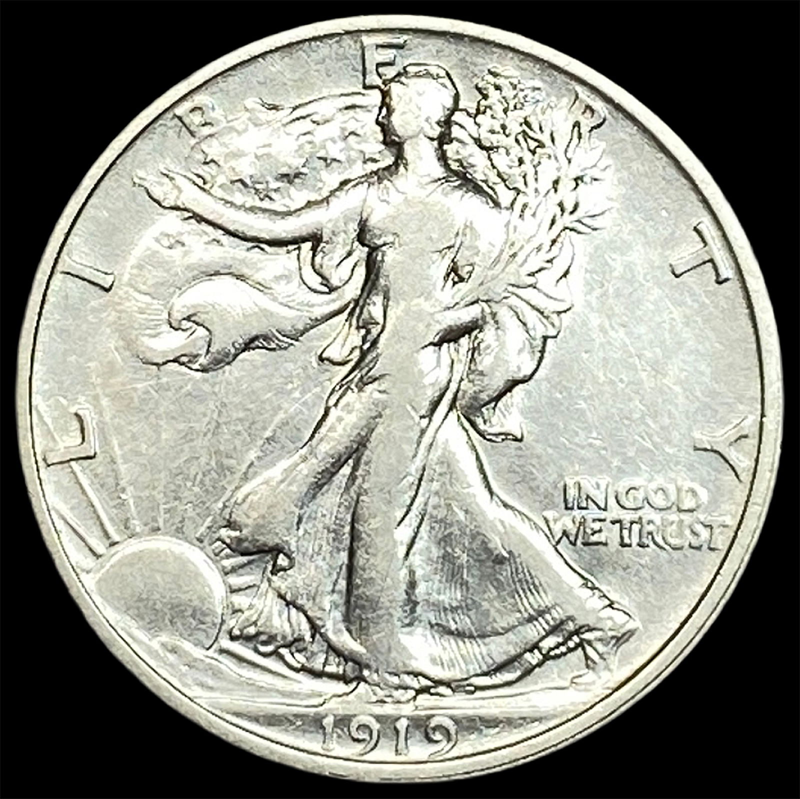1919 Walking Liberty Half Dollar NEARLY UNCIRCULATED (1 of 2)