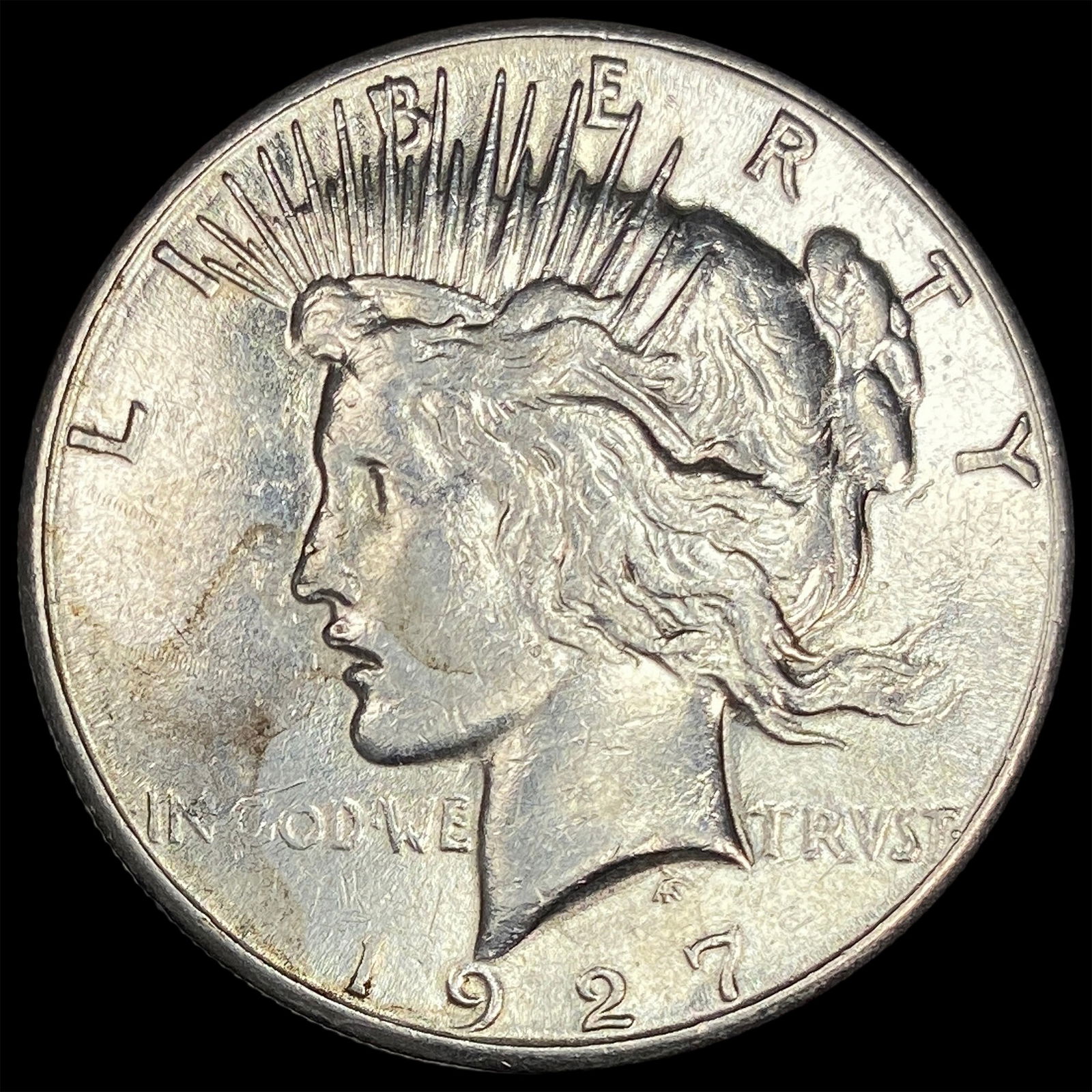 1927 Silver Peace Dollar CLOSELY UNCIRCULATED (1 of 2)