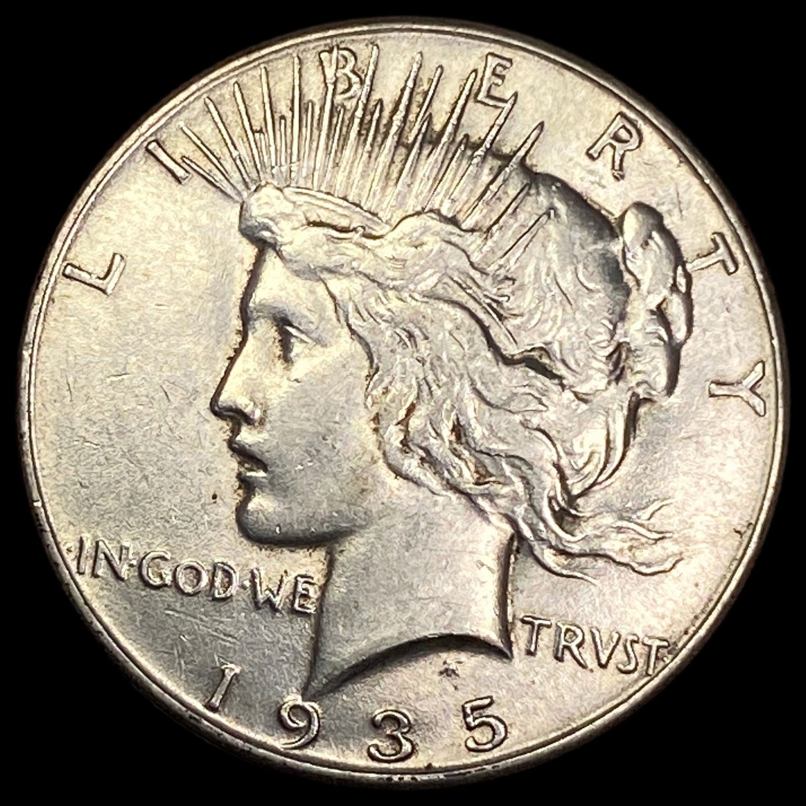 1935 Silver Peace Dollar CLOSELY UNCIRCULATED (1 of 2)