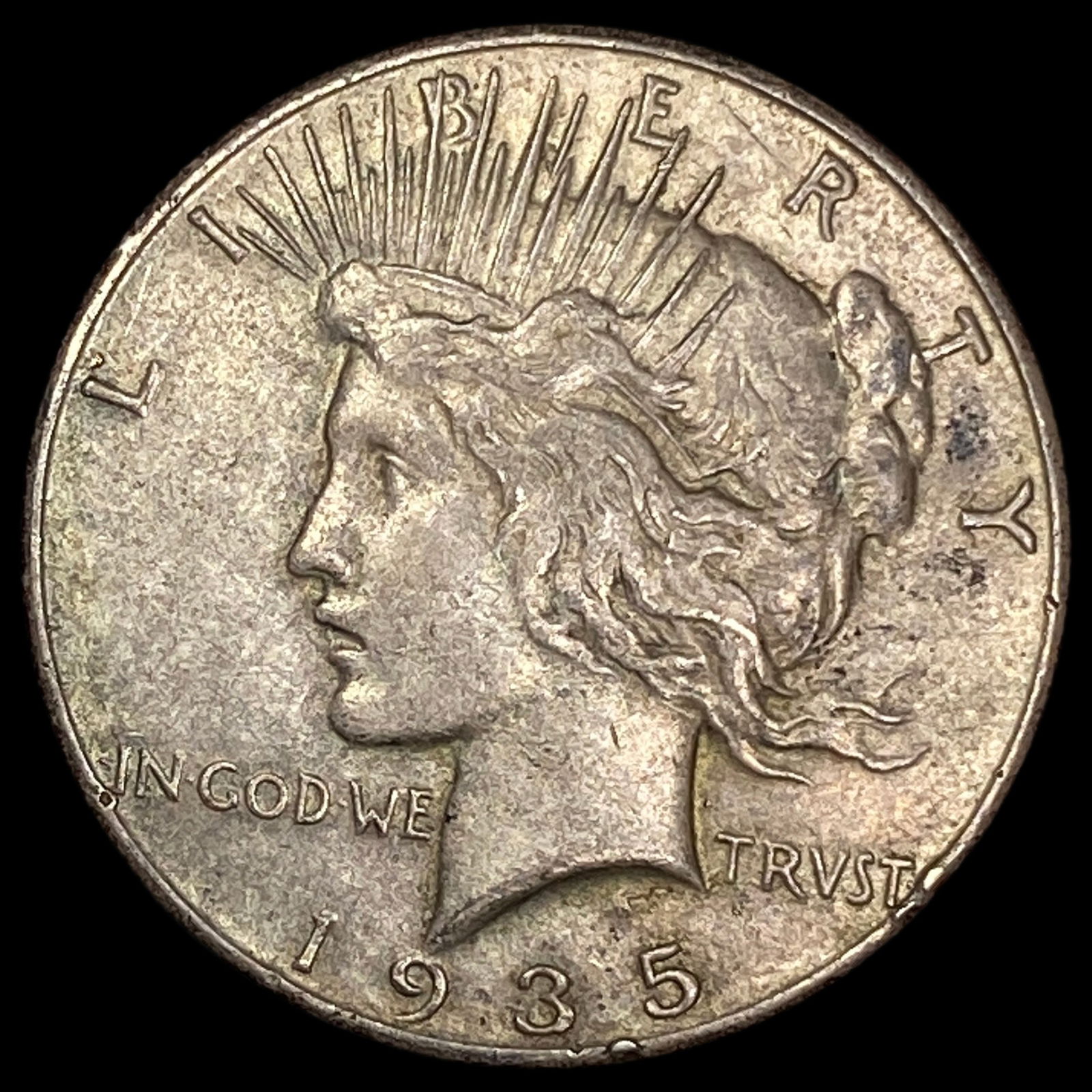 1935 Peace Silver Dollar ABOUT UNCIRCULATED (1 of 2)