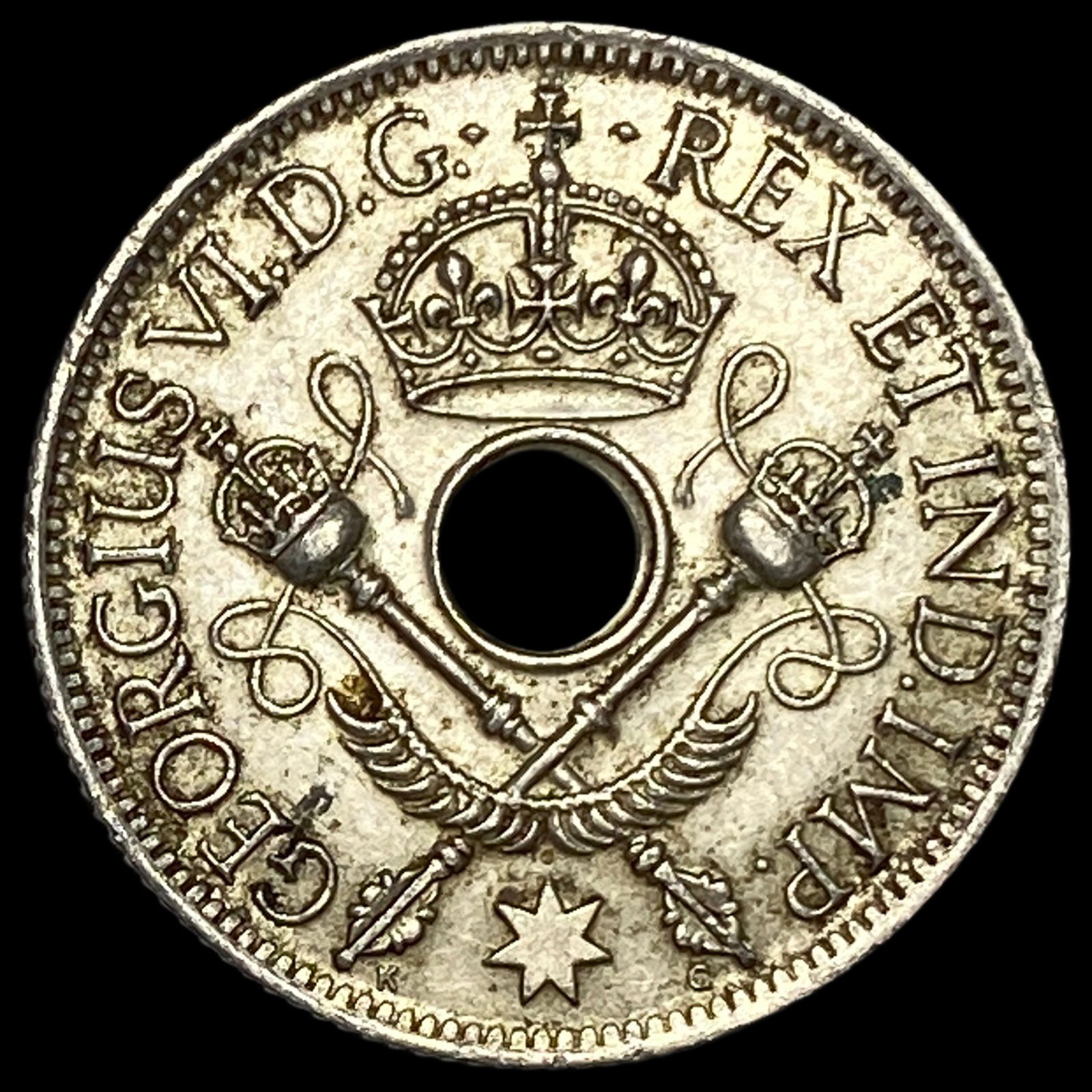 1945 New Guinea Silver 1 Shilling UNCIRCULATED (1 of 2)