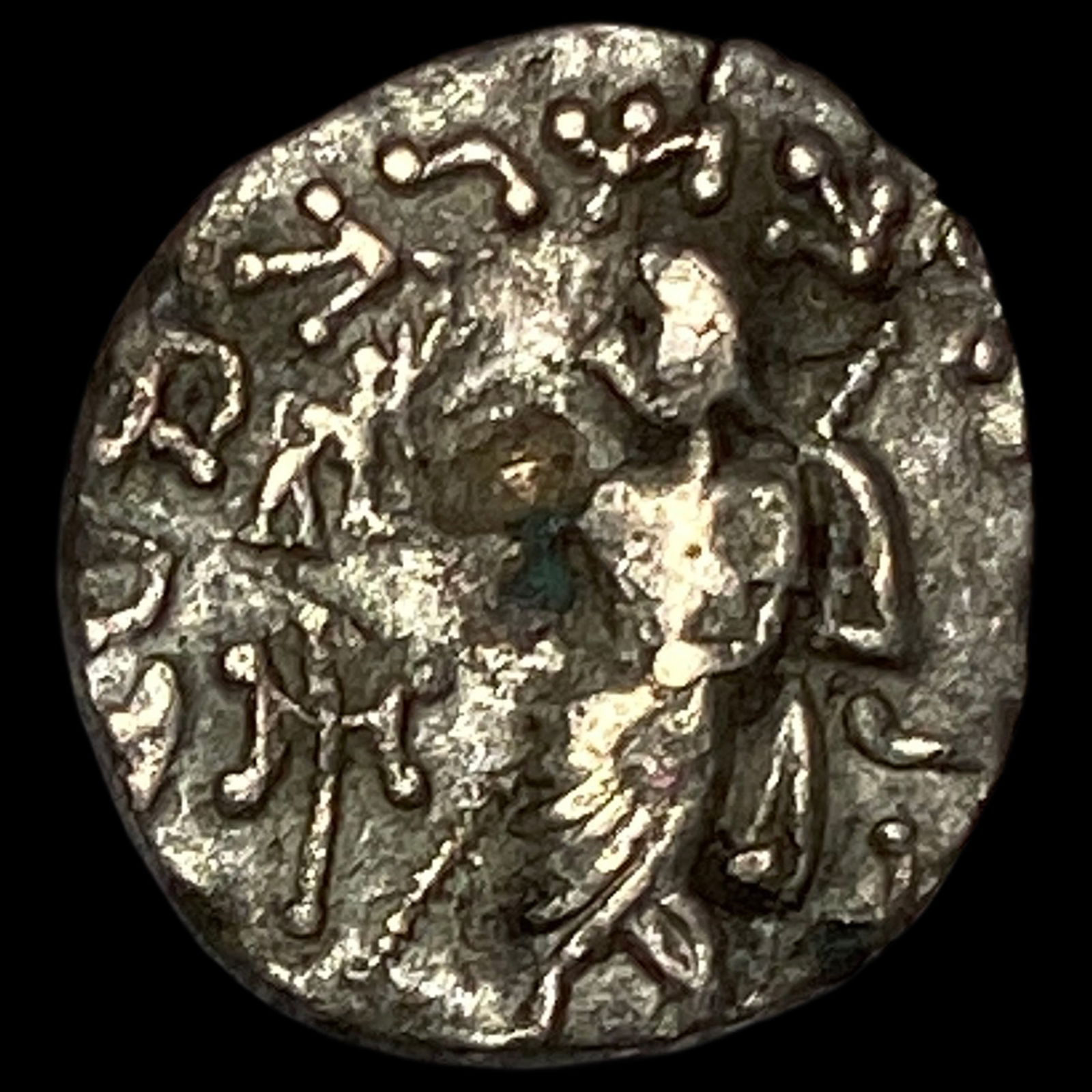 Indo-Scythian 59-12 BC Silver drachm NEARLY UNCIRCULATED (1 of 2)