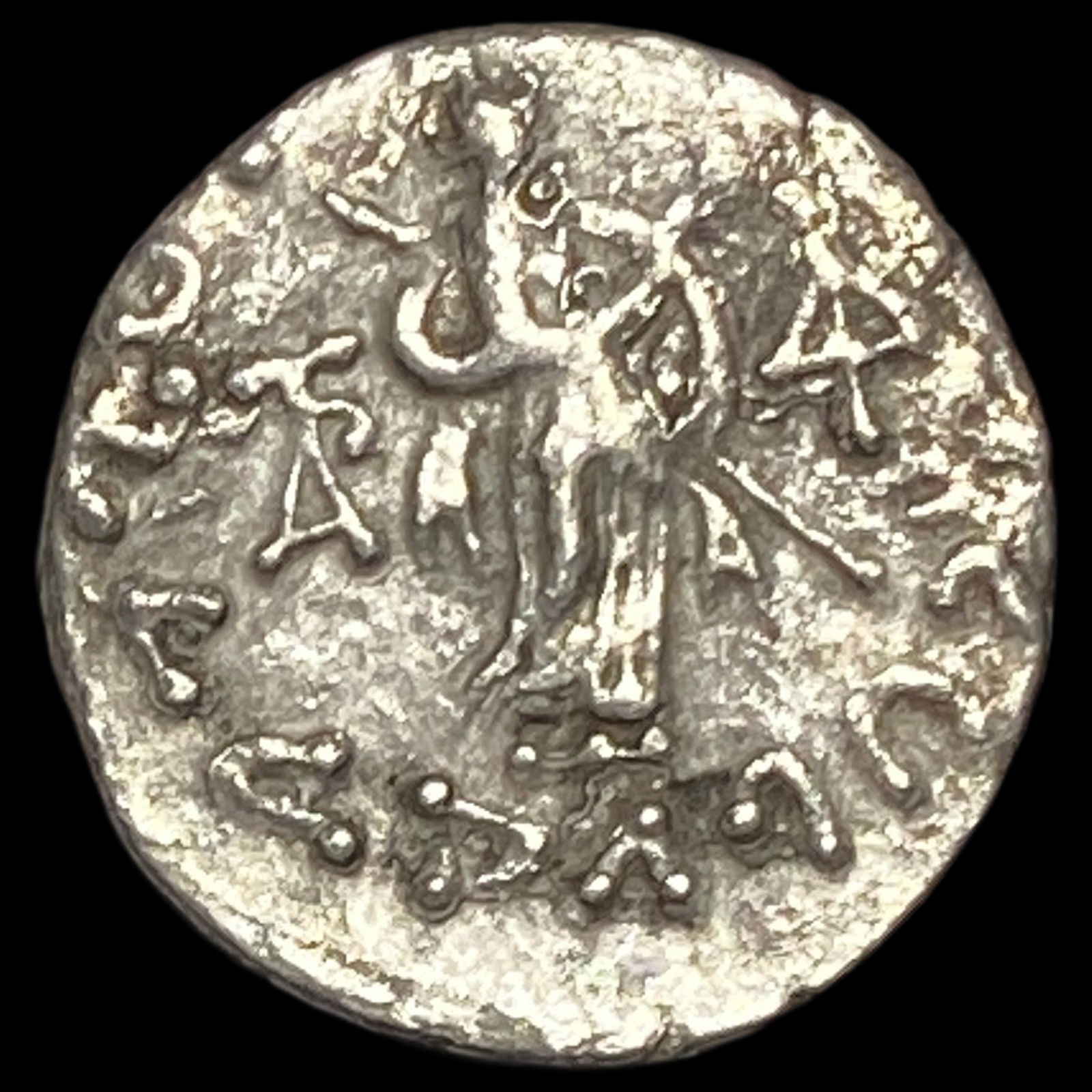 Indo-Scythian 59-12 BC Silver drachm NEARLY UNCIRCULATED (1 of 2)