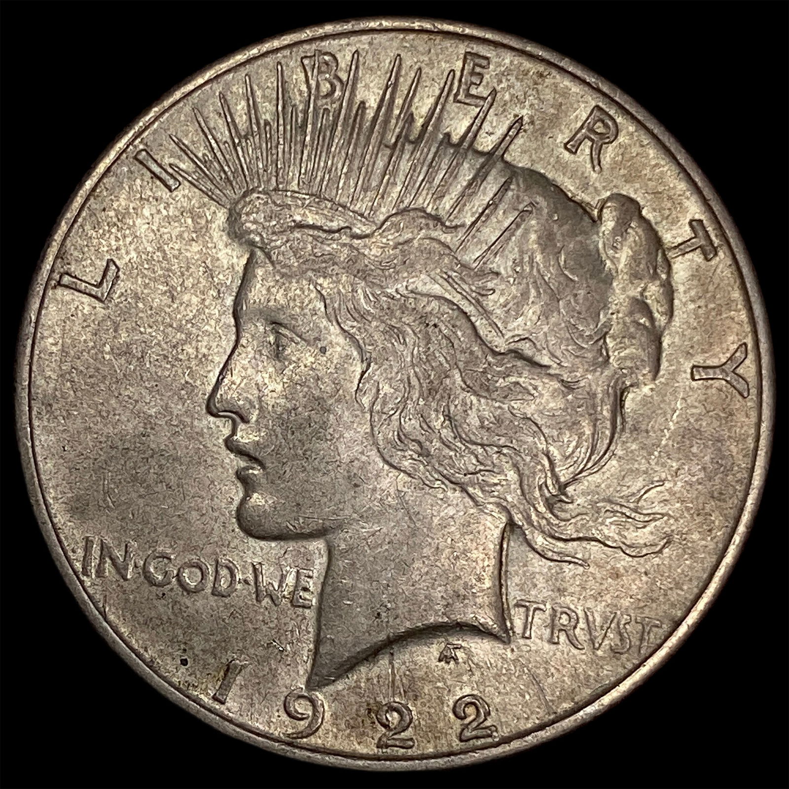 1922 Silver Peace Dollar CLOSELY UNCIRCULATED (1 of 2)