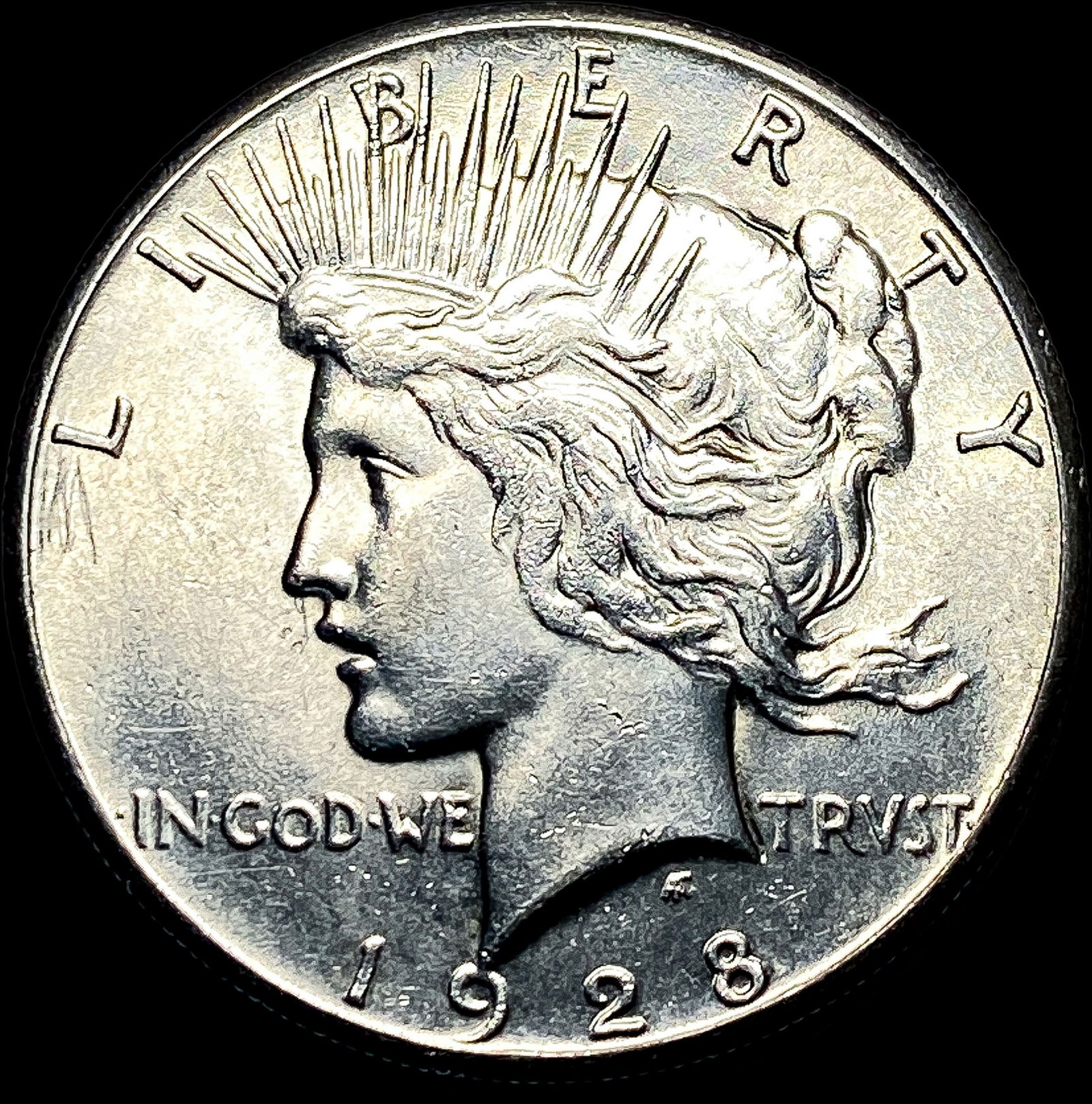 1928 Silver Peace Dollar CLOSELY UNCIRCULATED (1 of 2)